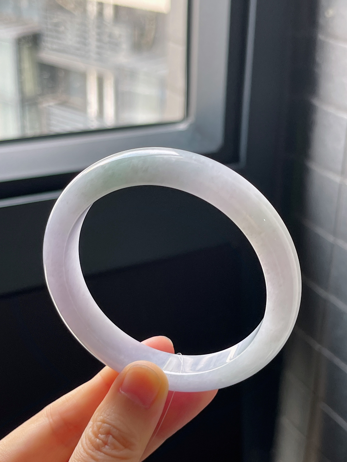 正圈58.8圈口，翡翠糯化种春带彩手镯