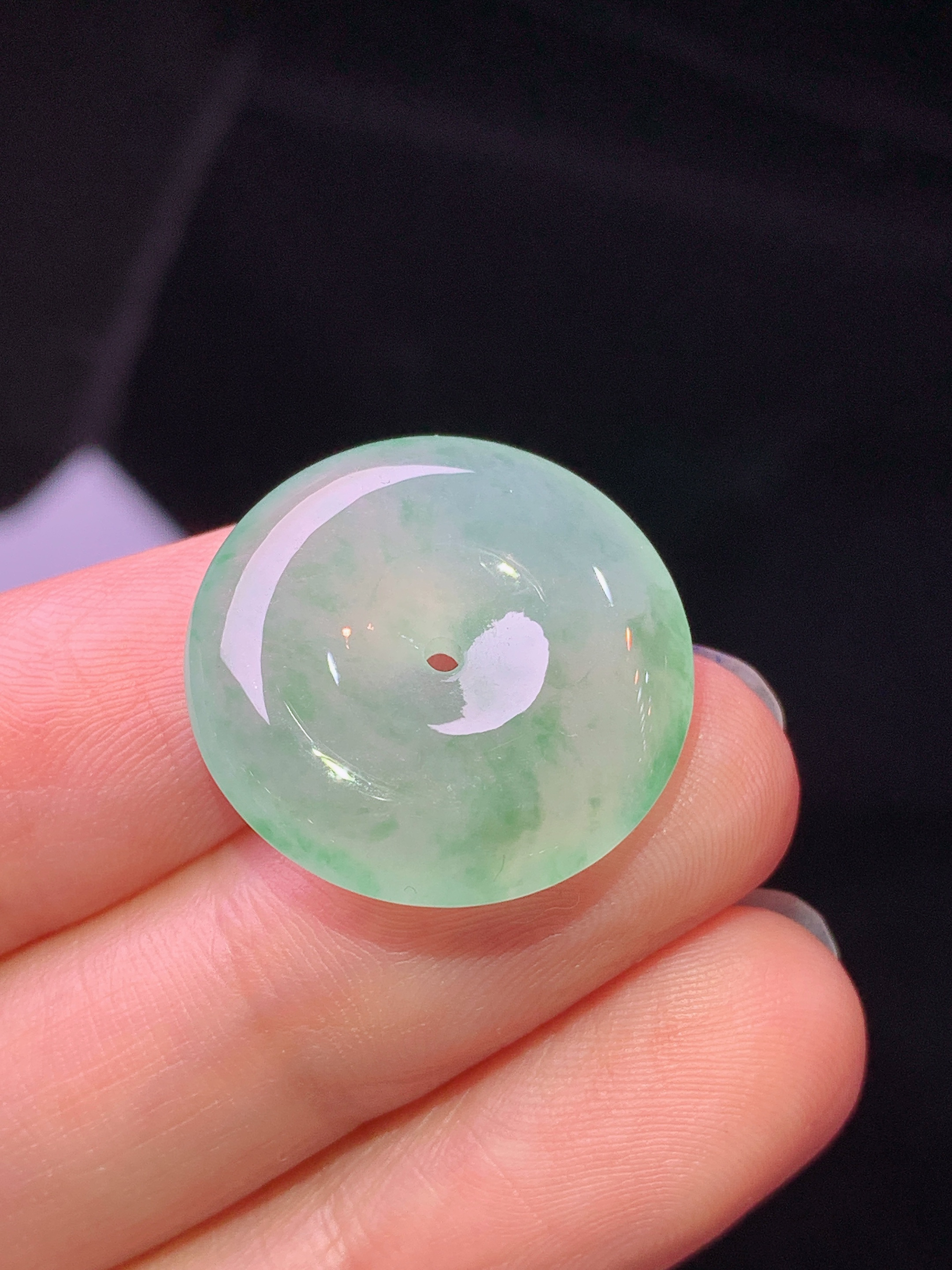 冰种平安扣吊坠 玉质细腻 色泽艳丽清新 水润亮眼 整体尺寸20.8*5.2a2