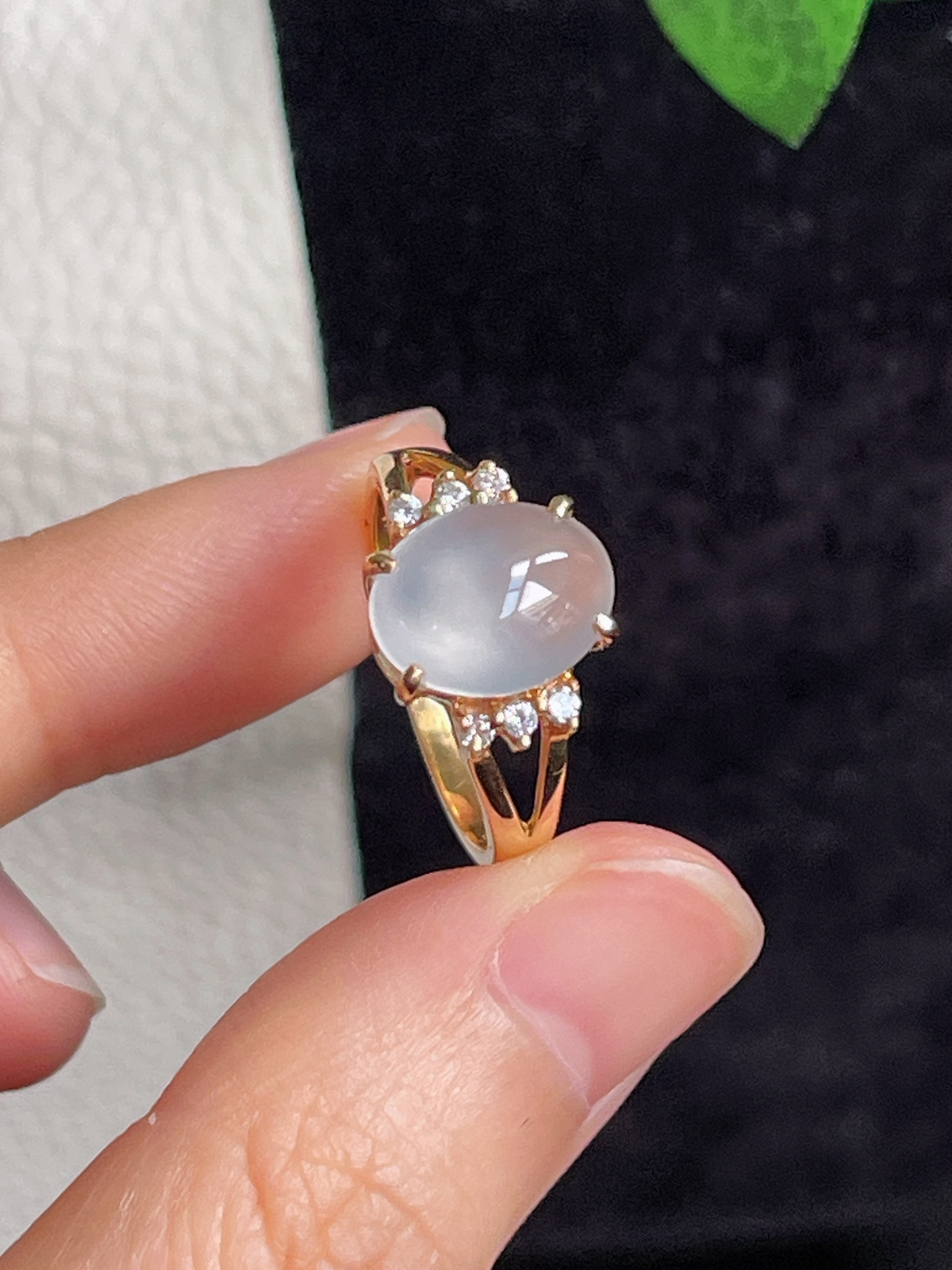 18k金翡翠冰种白色戒指