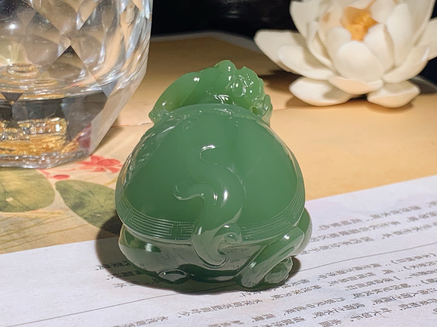 收藏级！和田玉粉绿俄罗斯碧玉富贵长寿龙龟把件 尺寸52/37/26重85.6克 玉质细腻油润 底色纯净 脂粉好，品质好。lt260407