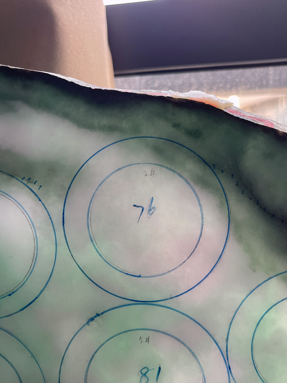 翡翠板料，⭕️正圈最大做60，圆条最大做正56