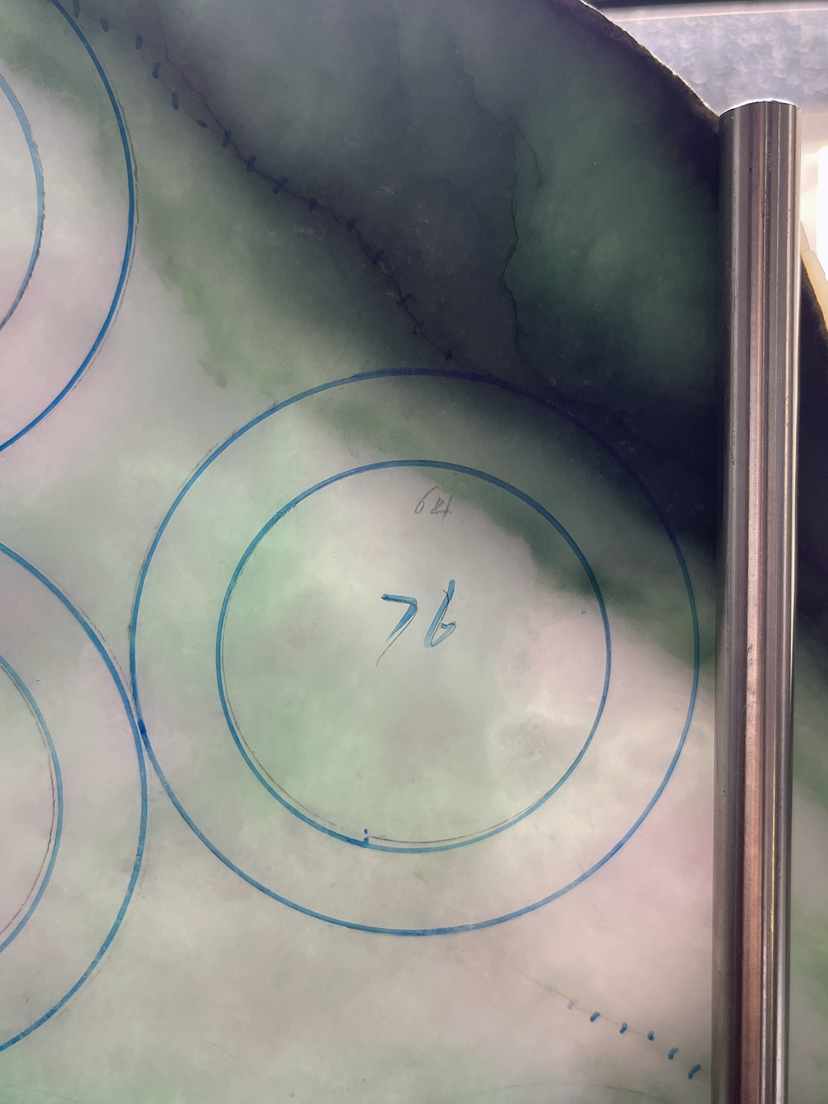 翡翠板料，⭕️正圈最大做60，圆条最大做56