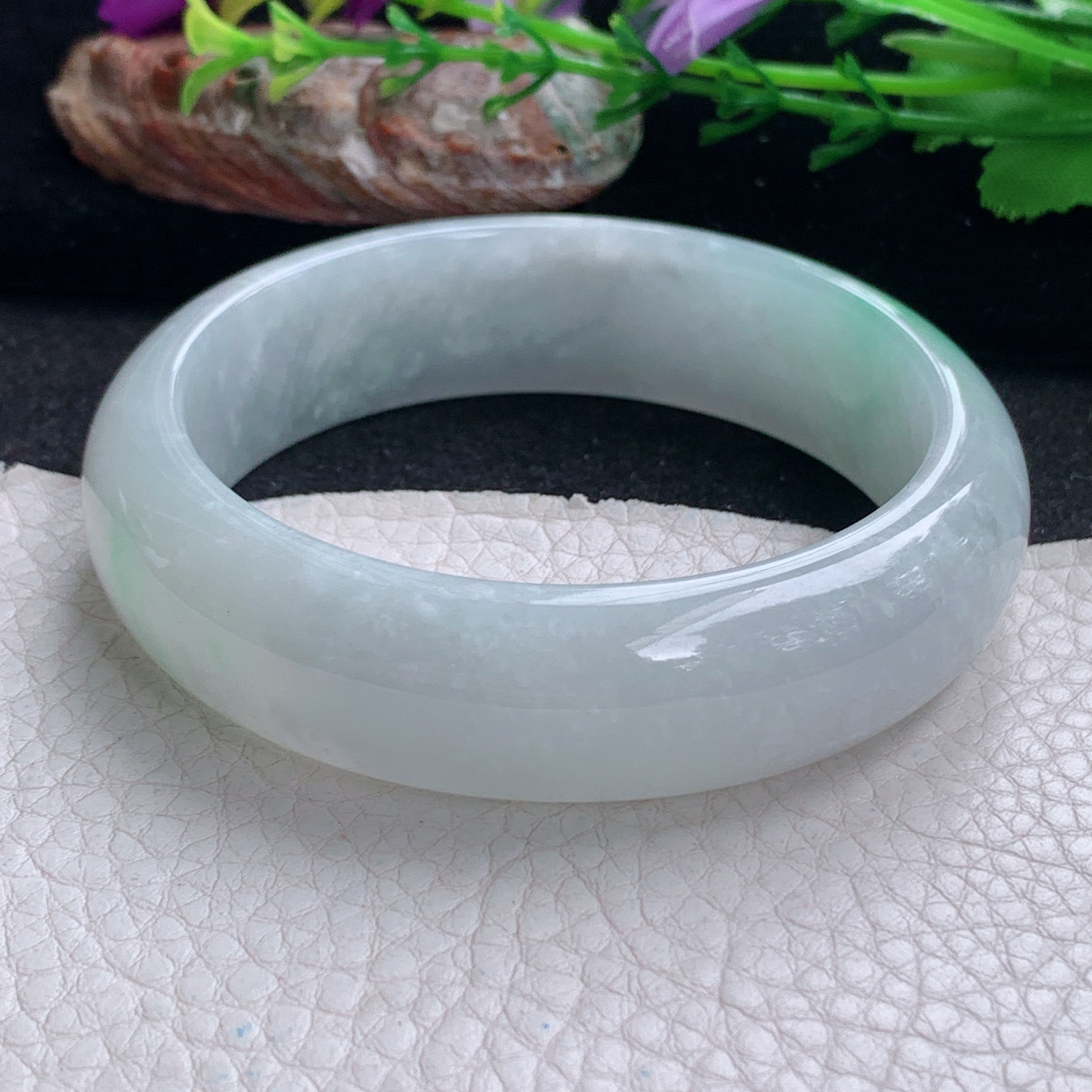 hh实拍58*17*8.5轮胎镯 天然翡翠a货手镯飘绿大气正圈玉镯子