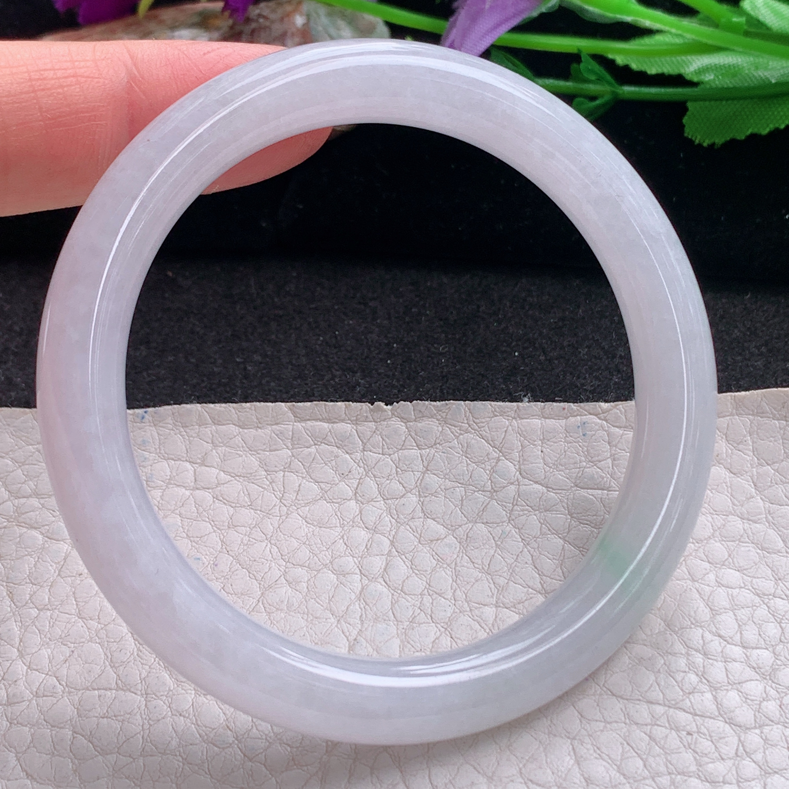 n实拍55*8.8*8.5美人镯 天然缅甸翡翠a货手镯清新冰紫底圆条叮当镯