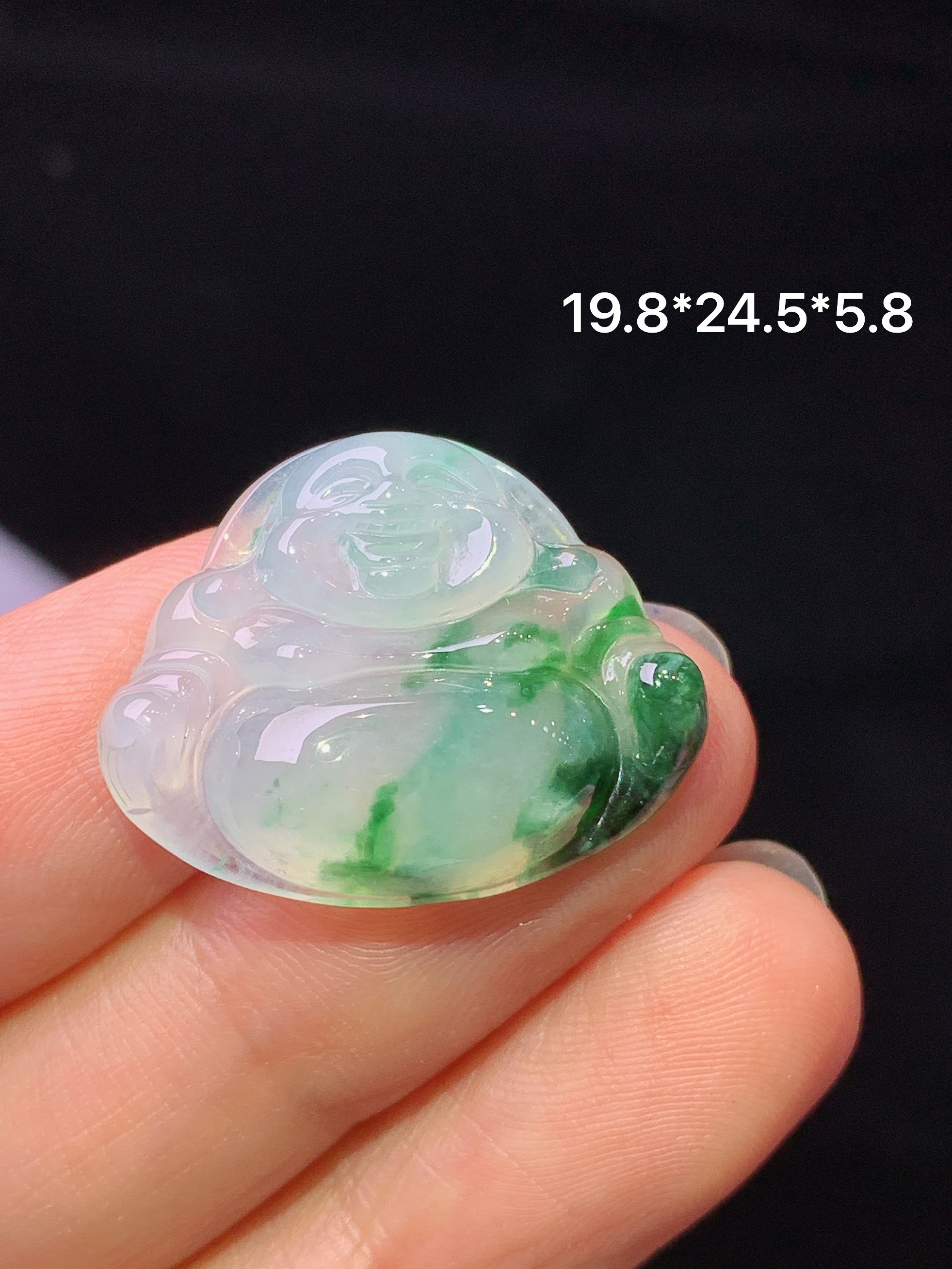 飘绿佛公吊坠 玉质细腻 色泽艳丽清新 水润亮眼 整体尺寸19.8*24.5*5.8a2