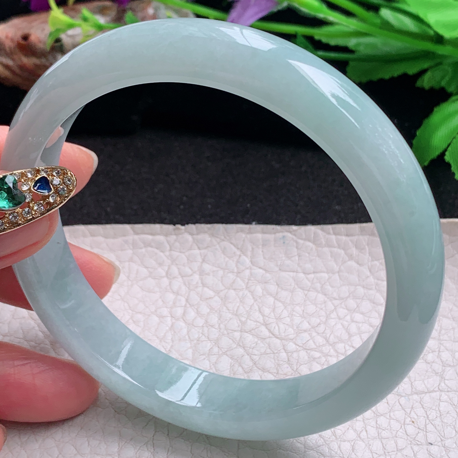 pj大圈口66*12.8*8.2平安镯 天然缅甸翡翠a货手镯浅绿大气正圈玉镯子