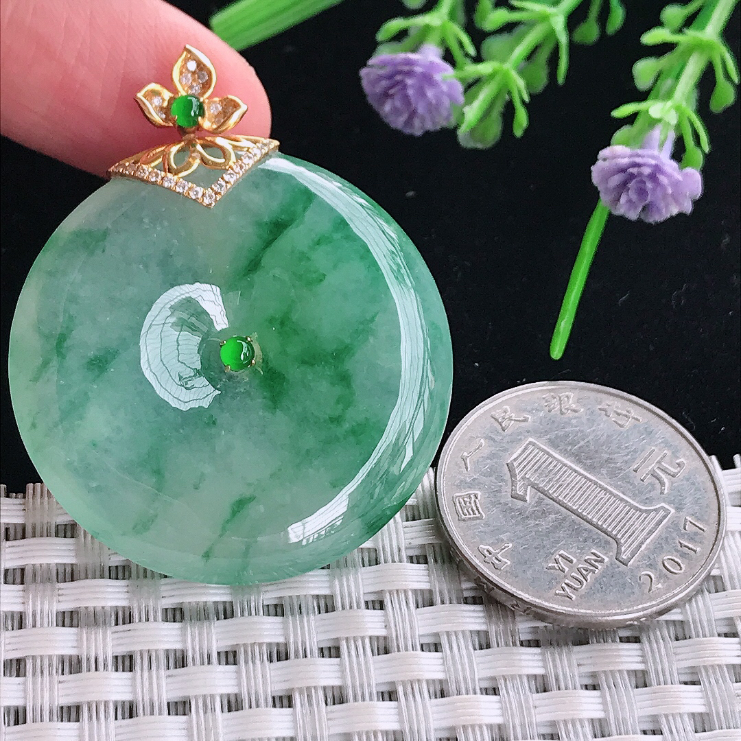 实拍A货翡翠36.8/7老坑18k金镶嵌冰阳绿飘阳绿了平安扣吊坠翡翠玉扣