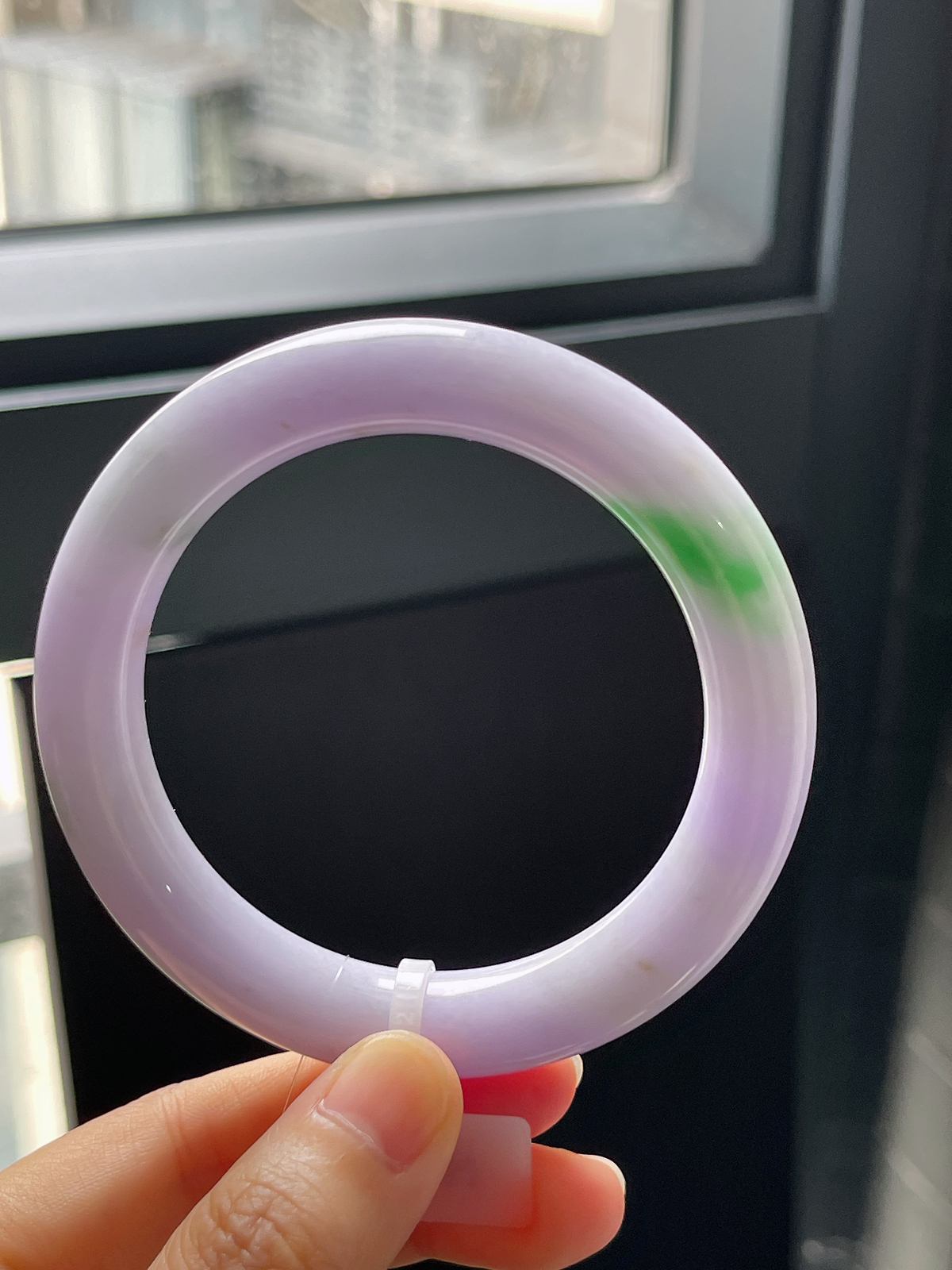 圆镯56.4圈口，翡翠糯化种紫底飘绿手镯