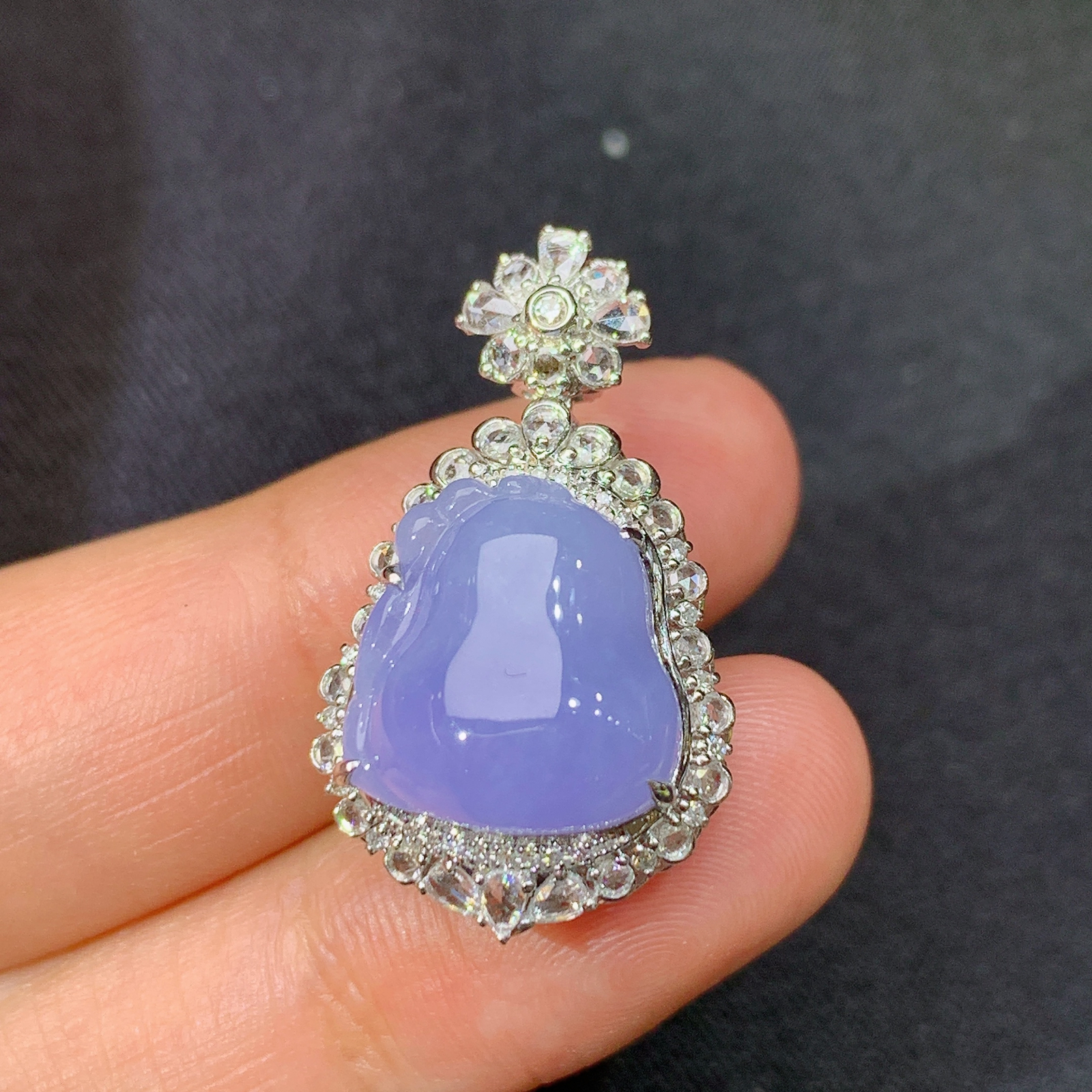 紫罗兰葫芦吊坠，18k金镶嵌，温润细腻，颜色鲜艳，Yq 尺寸27.9*16.3*12.5