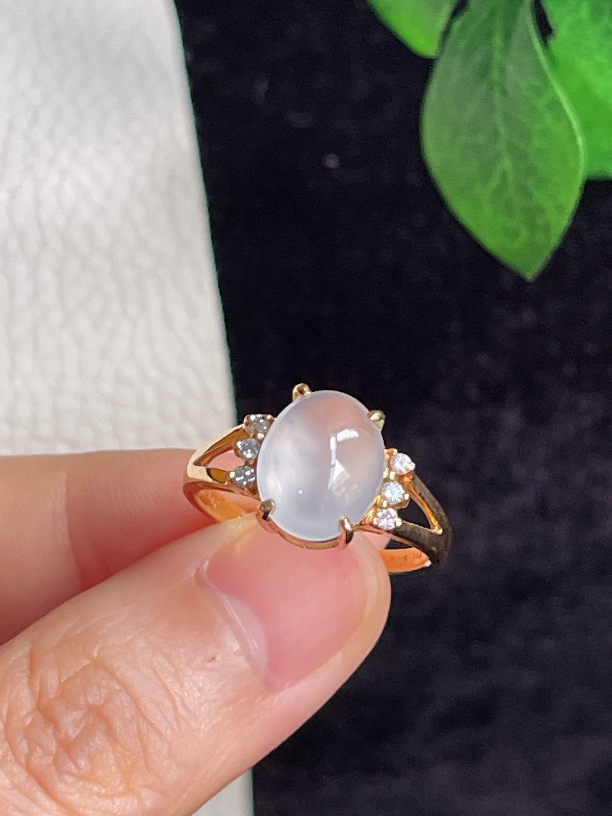 18k金翡翠冰种白色戒指