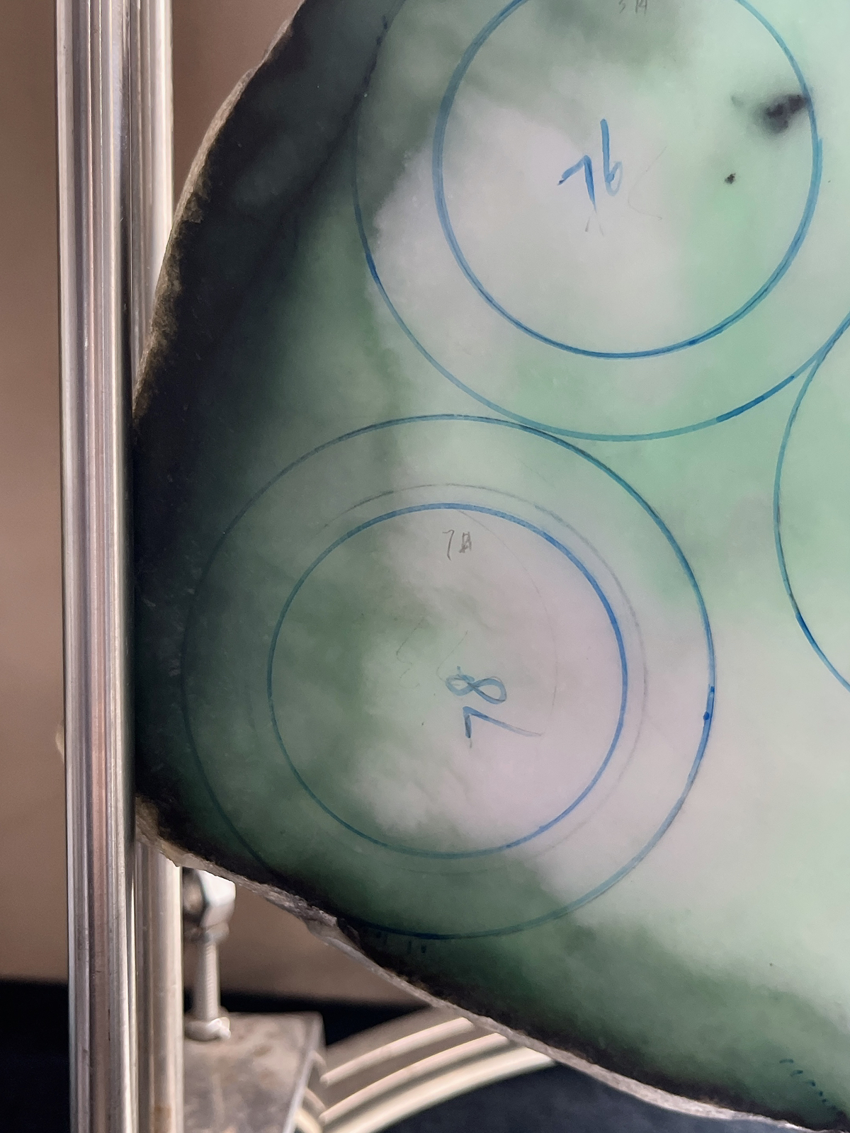 翡翠板料，⭕️正圈最大做62，圆条最大做58