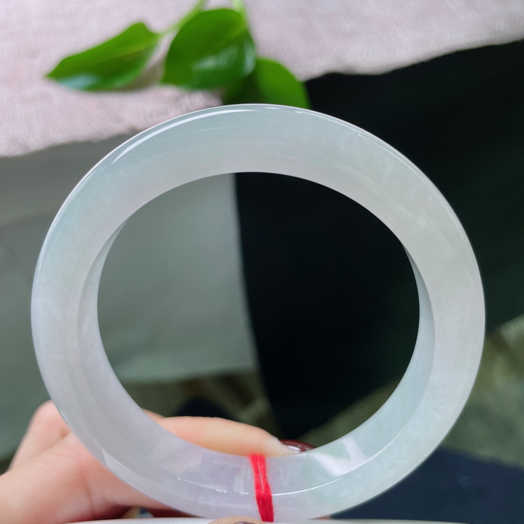 55.7/11.5/9.5淡紫正圈，冰润细腻，种老，悠悠的云里有淡淡的诗，甜美，棉线纹，ss4945