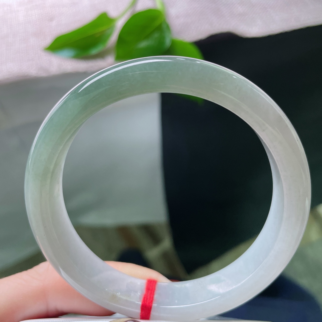 59.5/12.3/8.3，半山水正圈，大圈口，颜色渐变渐入佳境的感觉，洒金，ss49318a