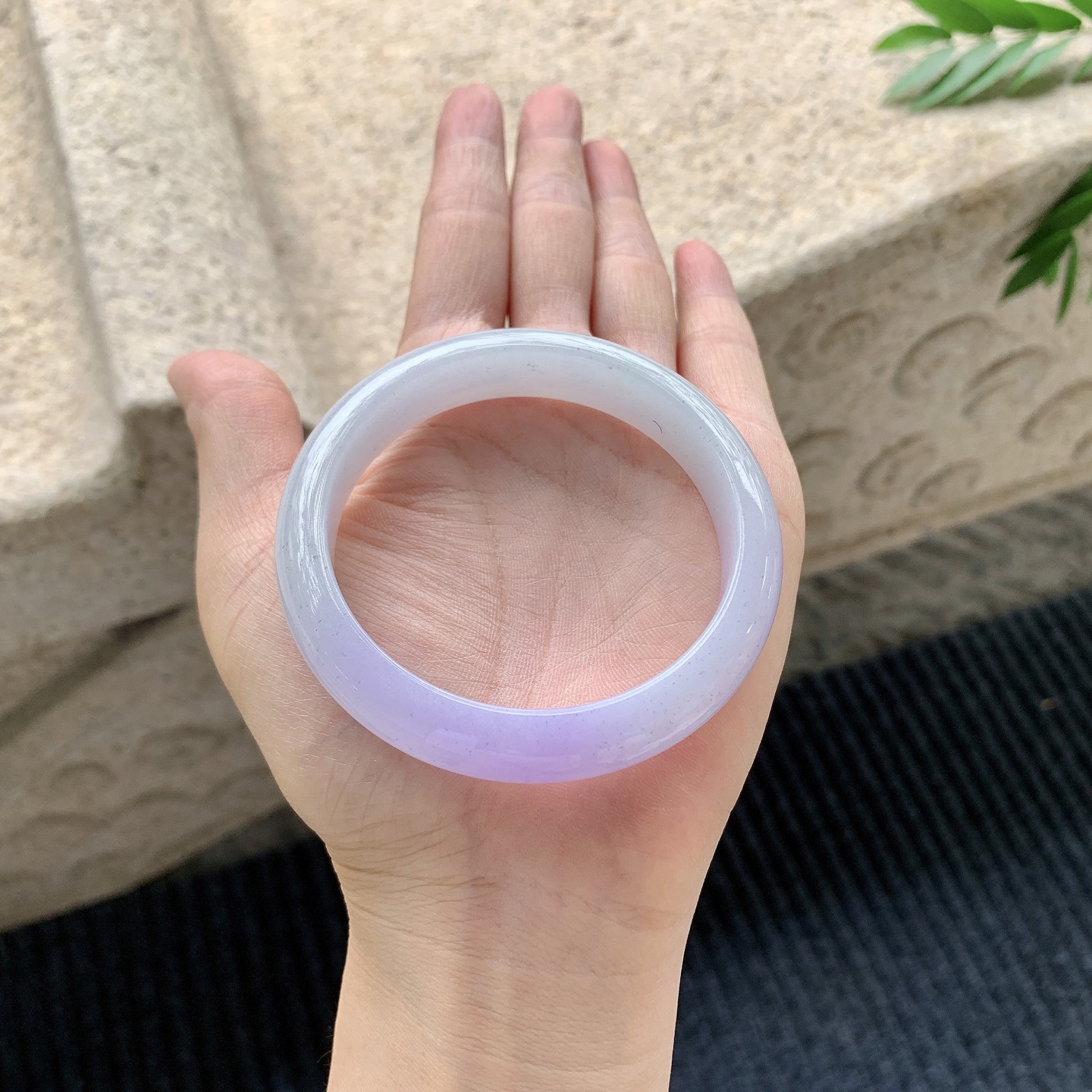 正圈55 56【圈口】56/11.6/7.3【编码】DW040902【描述】细糯紫罗兰，水润，种老，