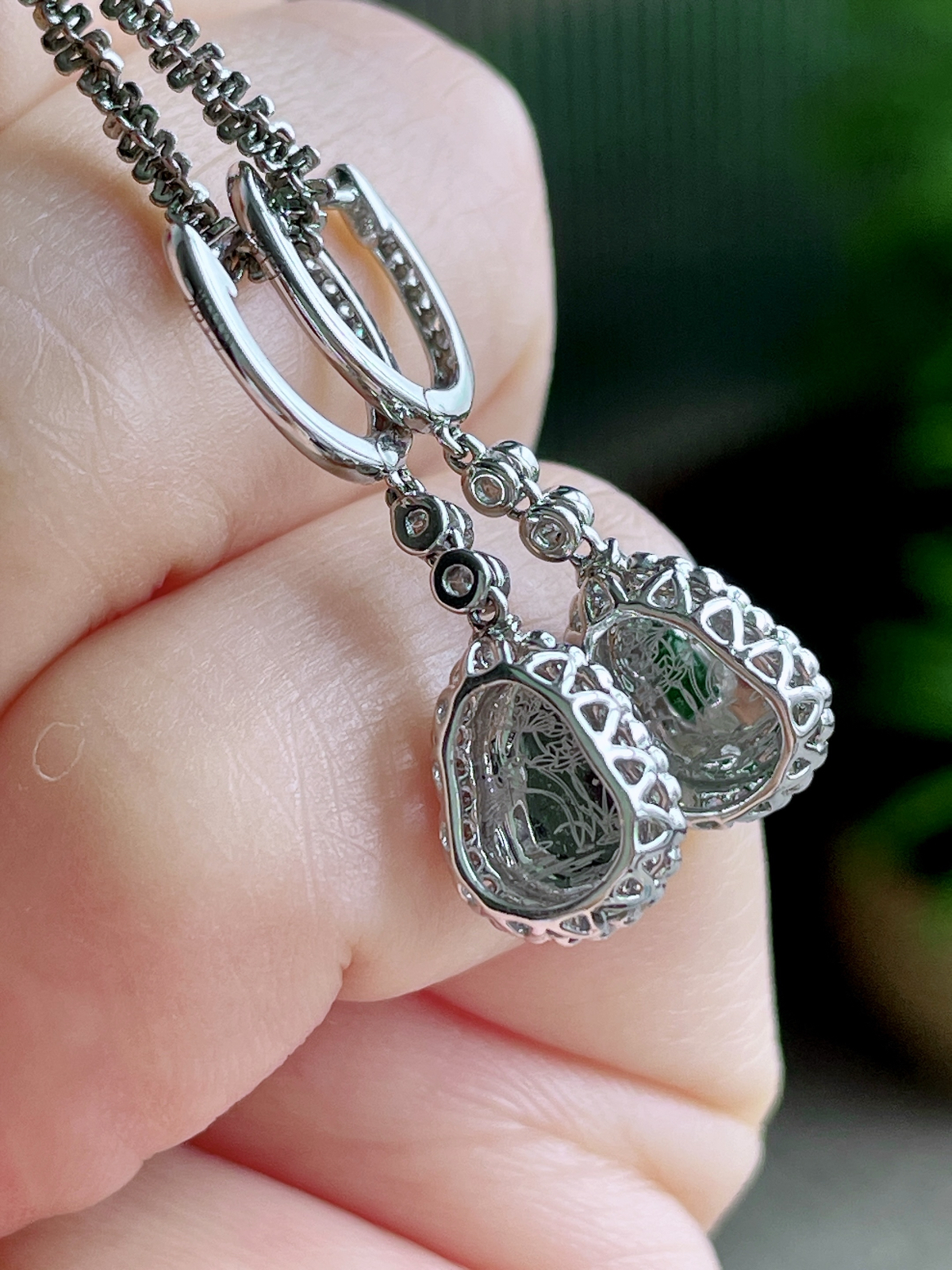 【镶嵌】冰辣绿葫芦耳坠
【说明】18k金镶嵌 性价比高  
【整体】 26.8-8.1-6.3.