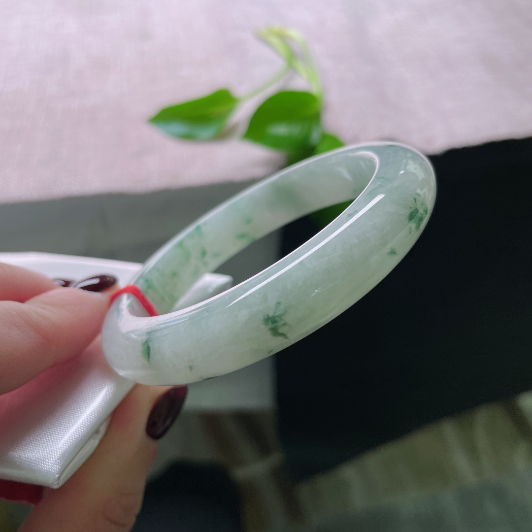 55.8/11.8/9.2飘花正圈，水润细腻，花影摇曳生姿，仪态万方，种老，。ss50032a