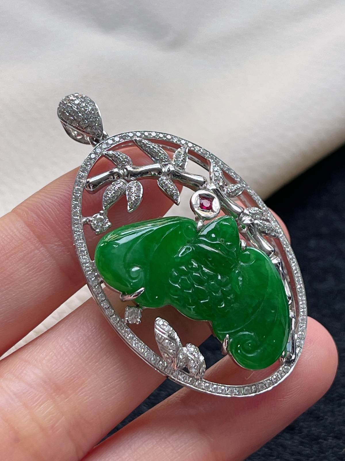 18k金 翡翠满绿挂件