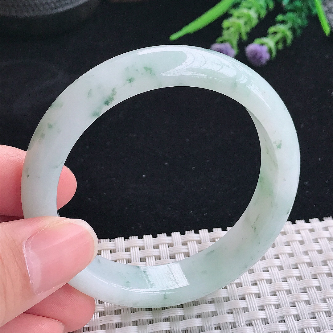 实拍A货翡翠54/13/7.7老坑冰润水灵飘花手镯宽边玉镯平安镯美人镯