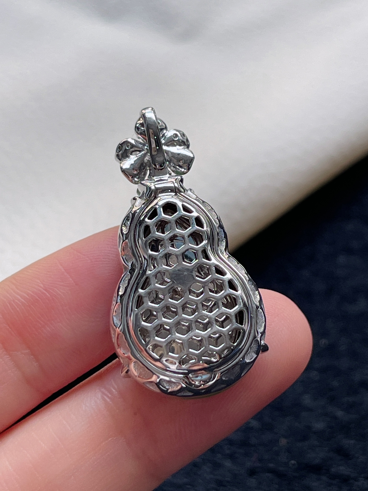 18k金 翡翠冰糯种飘绿葫芦挂件