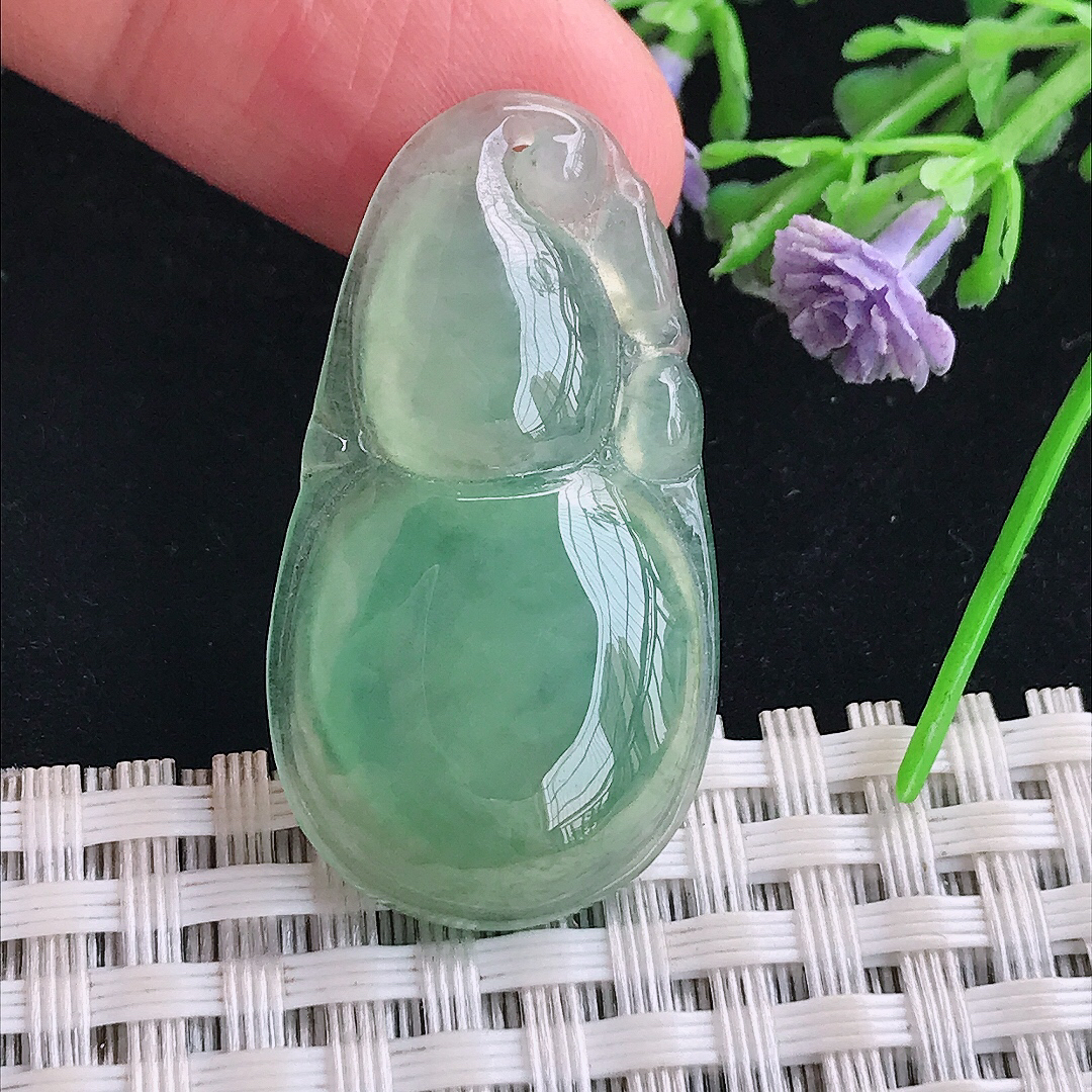 实拍A货翡翠36.3/19.6/5.2老坑冰种起胶满绿葫芦吊坠翡翠玉牌挂件