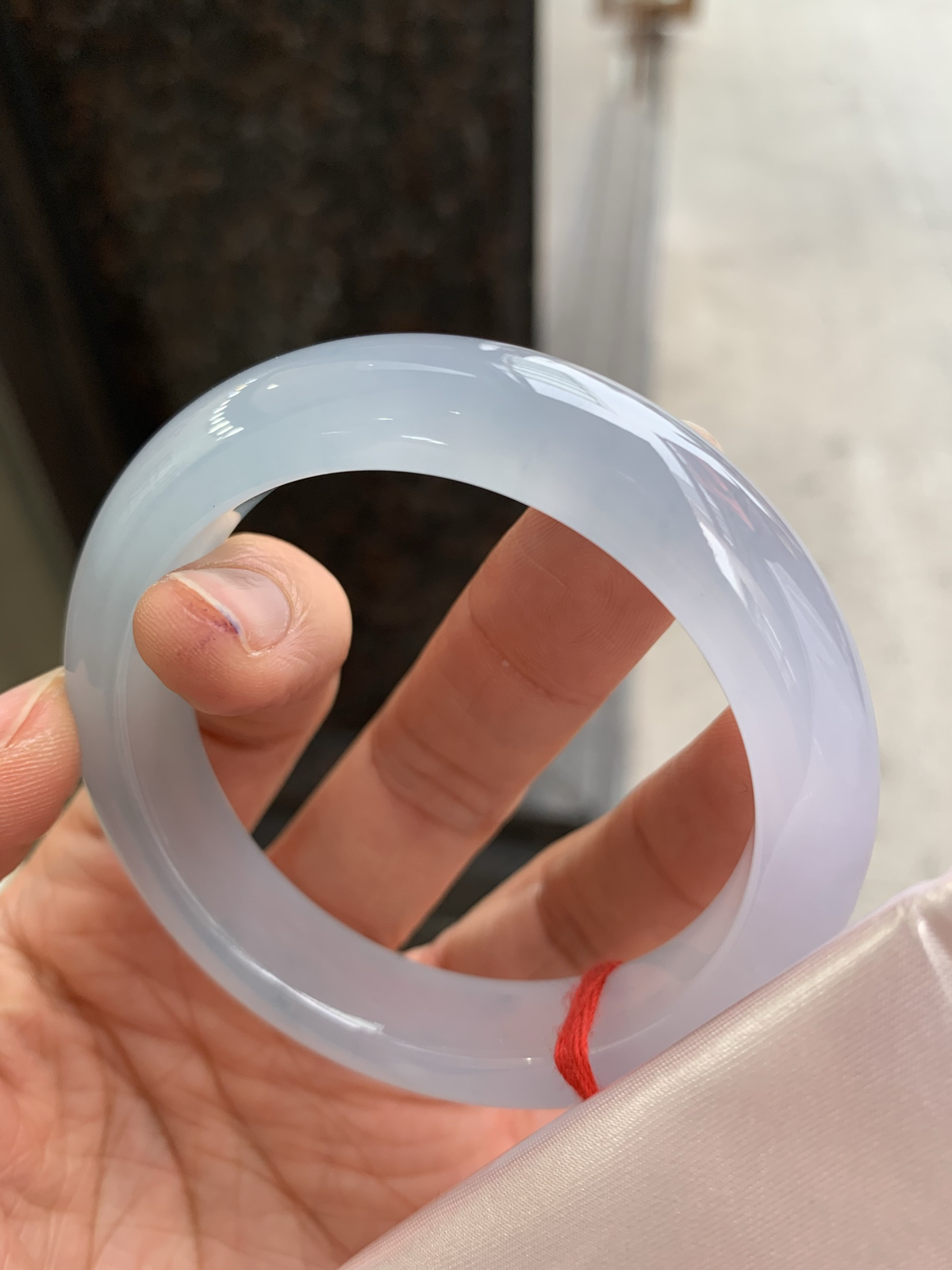 正圈冰晴蓝 无瑕 尺寸：54.5/12.3/9 起荧光