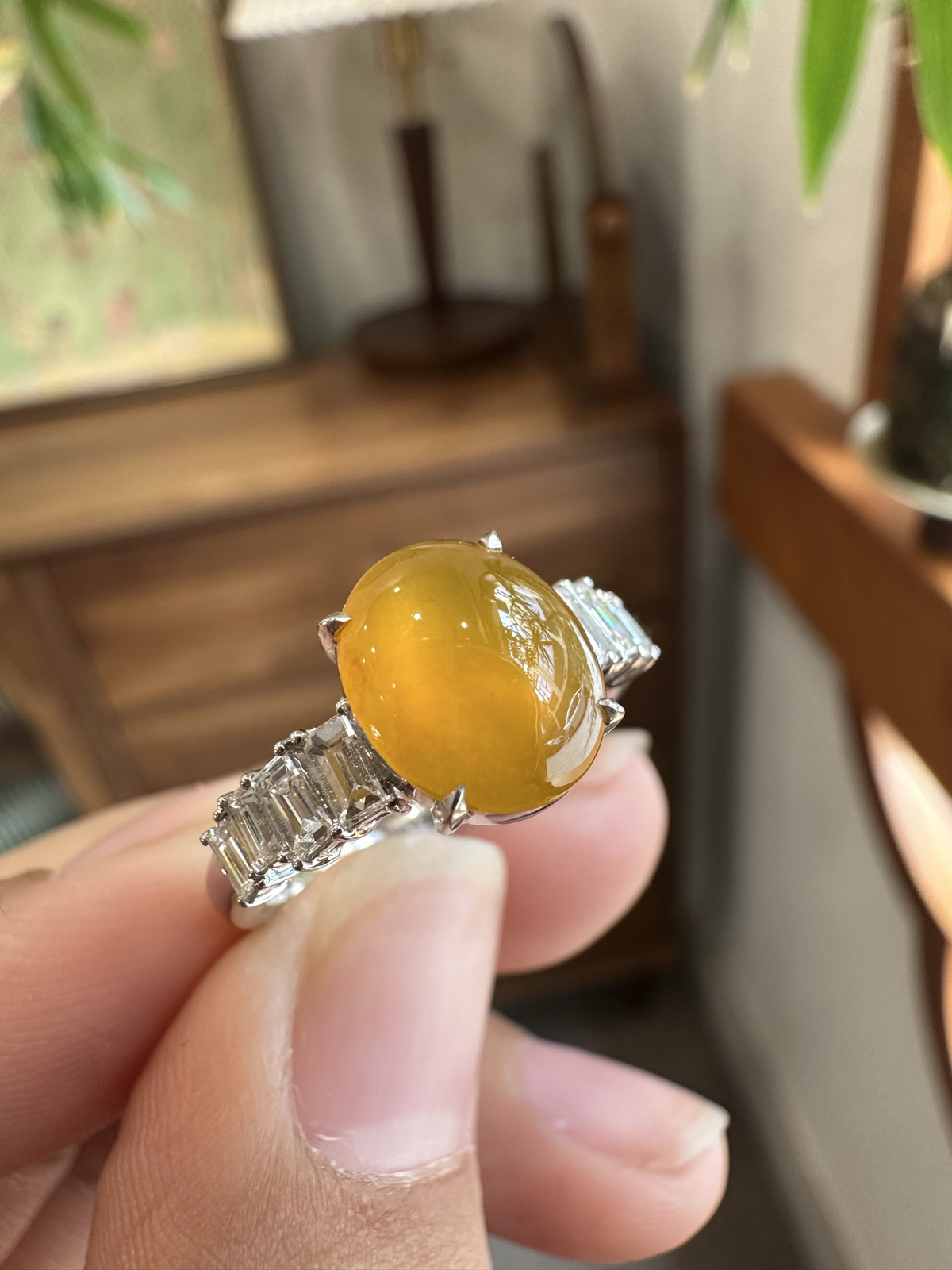 冰黄翡蛋面四爪镶戒指