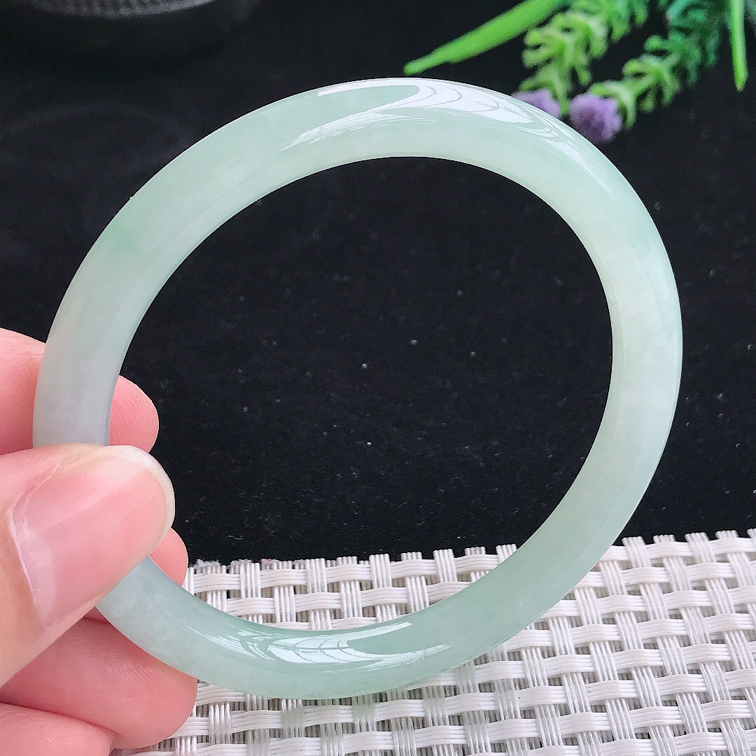 实拍A货翡翠57/7.7/7.5老坑冰润冰晴圆条手镯叮当镯平安镯美人镯