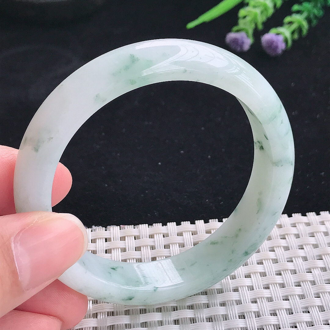 实拍A货翡翠54/13/7.7老坑冰润水灵飘花手镯宽边玉镯平安镯美人镯