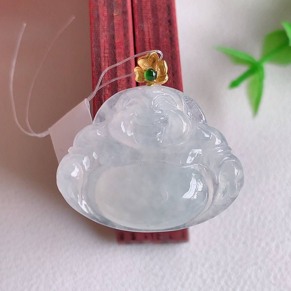 18k金扣冰润佛公挂件 玉质细腻  精雕弥勒佛，笑佛福耳垂肩，面相喜庆，开怀大笑，憨态可掬。惟妙惟肖，寓意福禄双全，吉祥美满，笑口常开 W49.8 尺寸：21-27-6mm