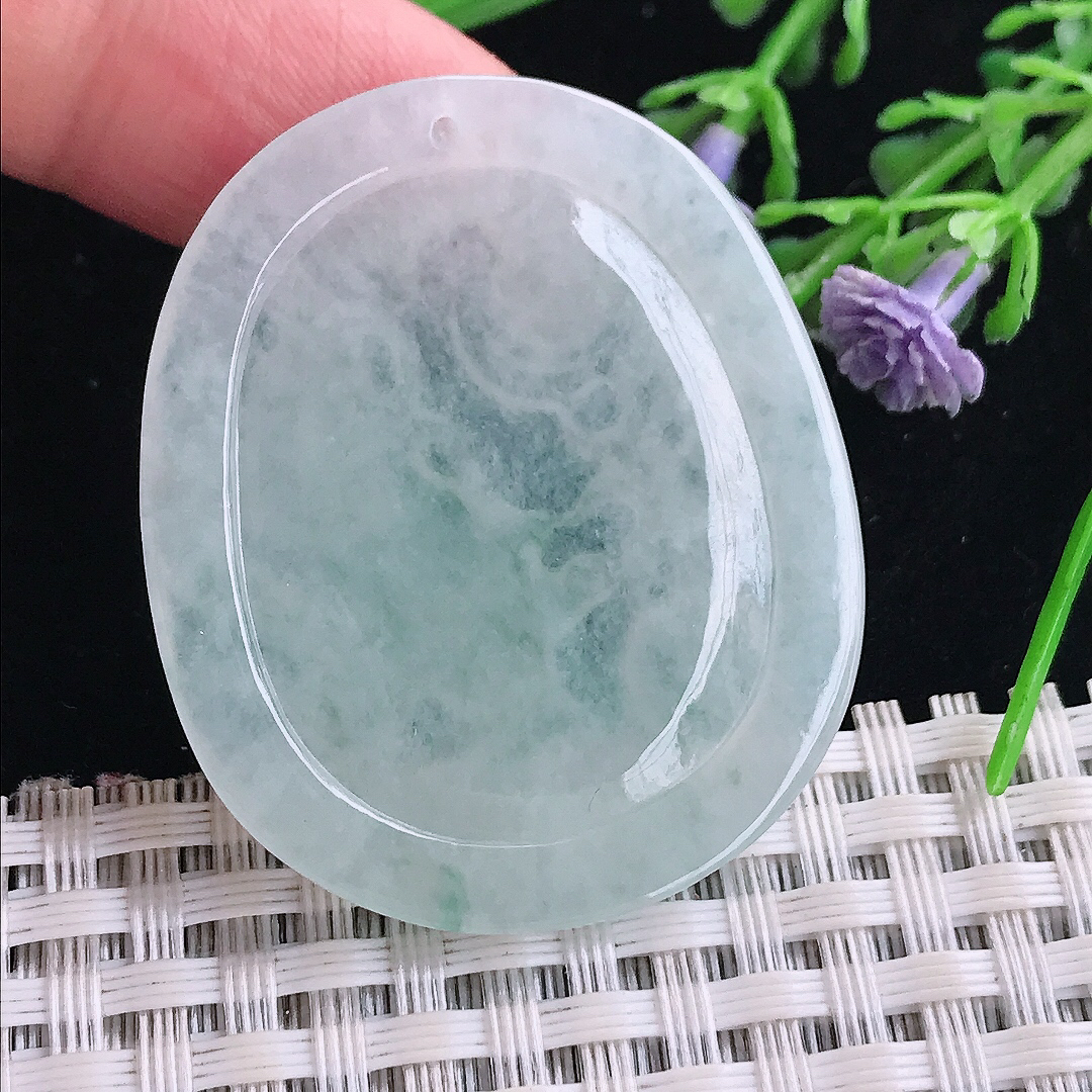 实拍A货翡翠42/34.8/4.6老坑冰润起胶龙牌吊坠翡翠玉牌挂件