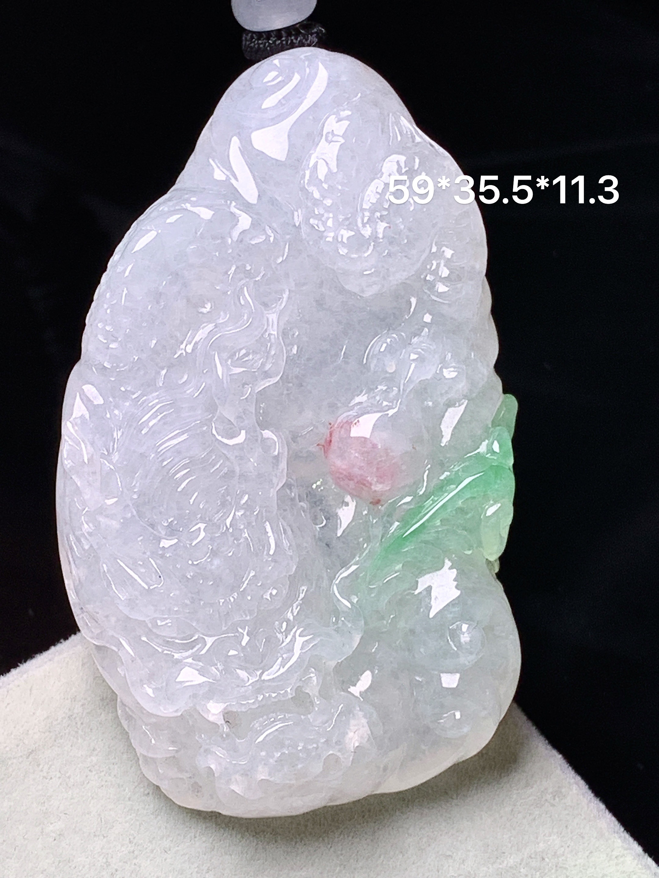 冰种龙牌吊坠 玉质细腻 色泽艳丽清新 水润亮眼 整体尺寸59*35.5*11.3w1