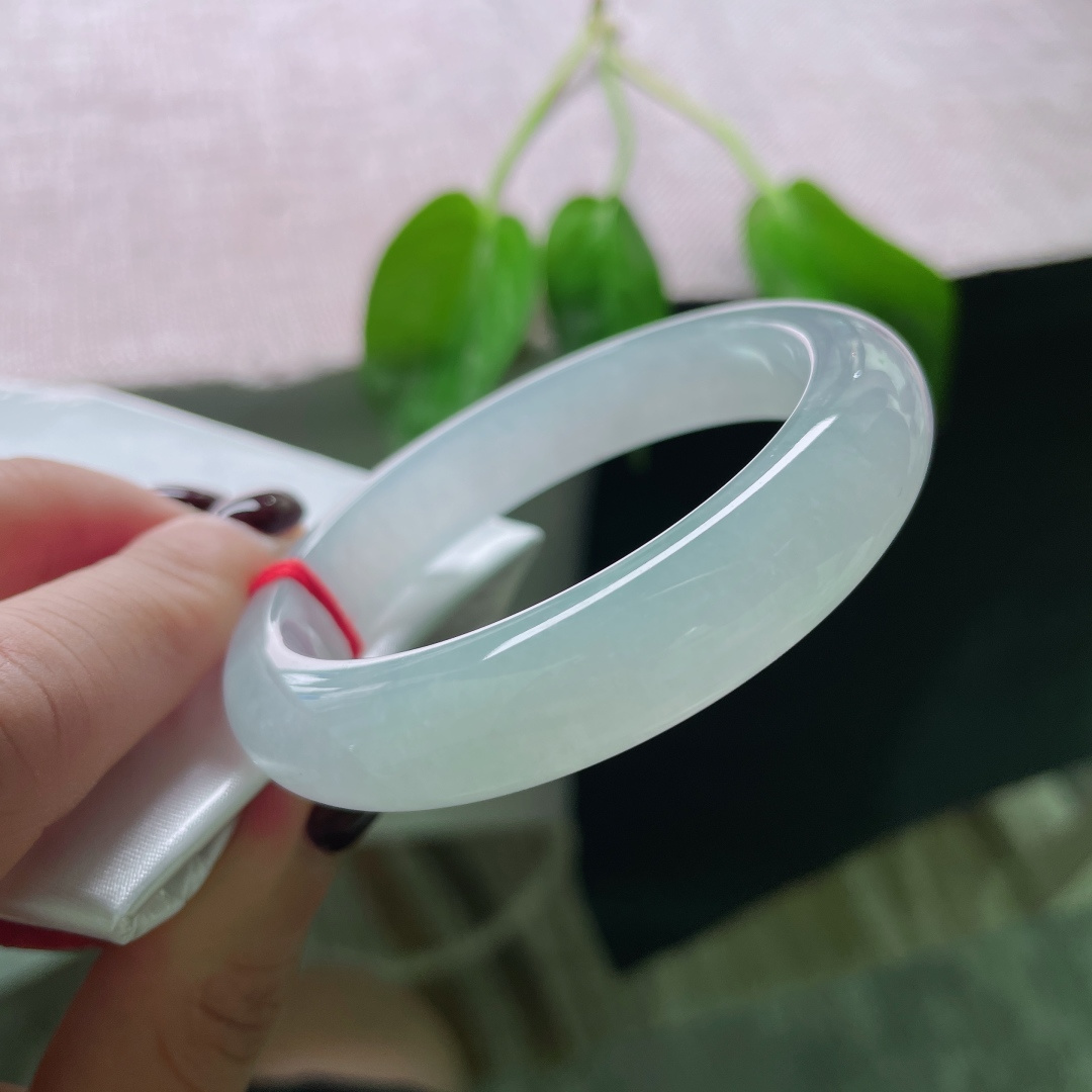 52/11.9/8.4春彩正圈，冰润细腻，紫是海棠未醒的梦，绿是柳梢初探的风。，ss49477a