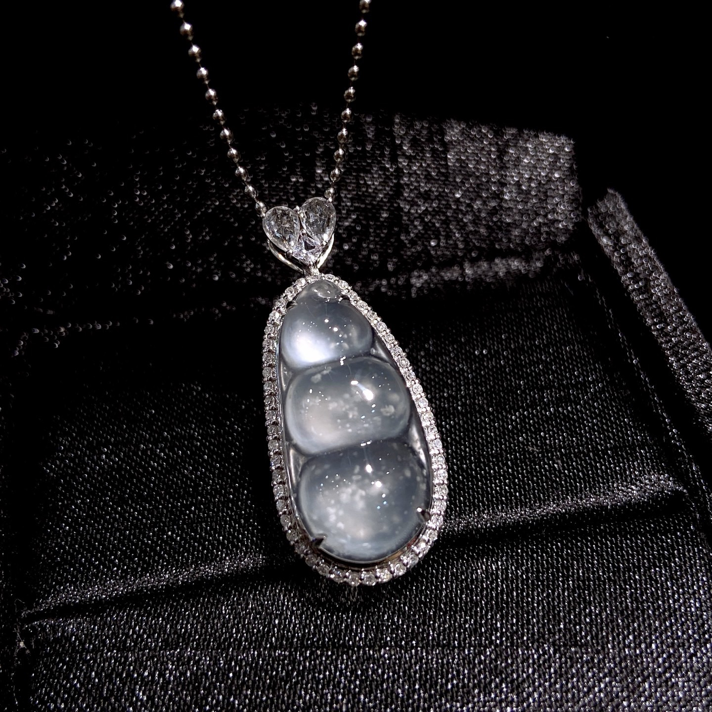 ️｜白冰福豆·

整体尺寸32-14-10毫米
裸石尺寸23-11-6毫米