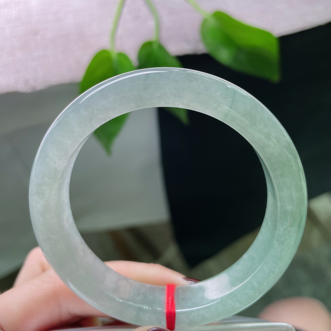 55.3/12.7/8.7，湖水蓝正圈，像大地写给天空的清澈情诗，冷静、克制，却蕴含无限深度。色纹，ss54001a