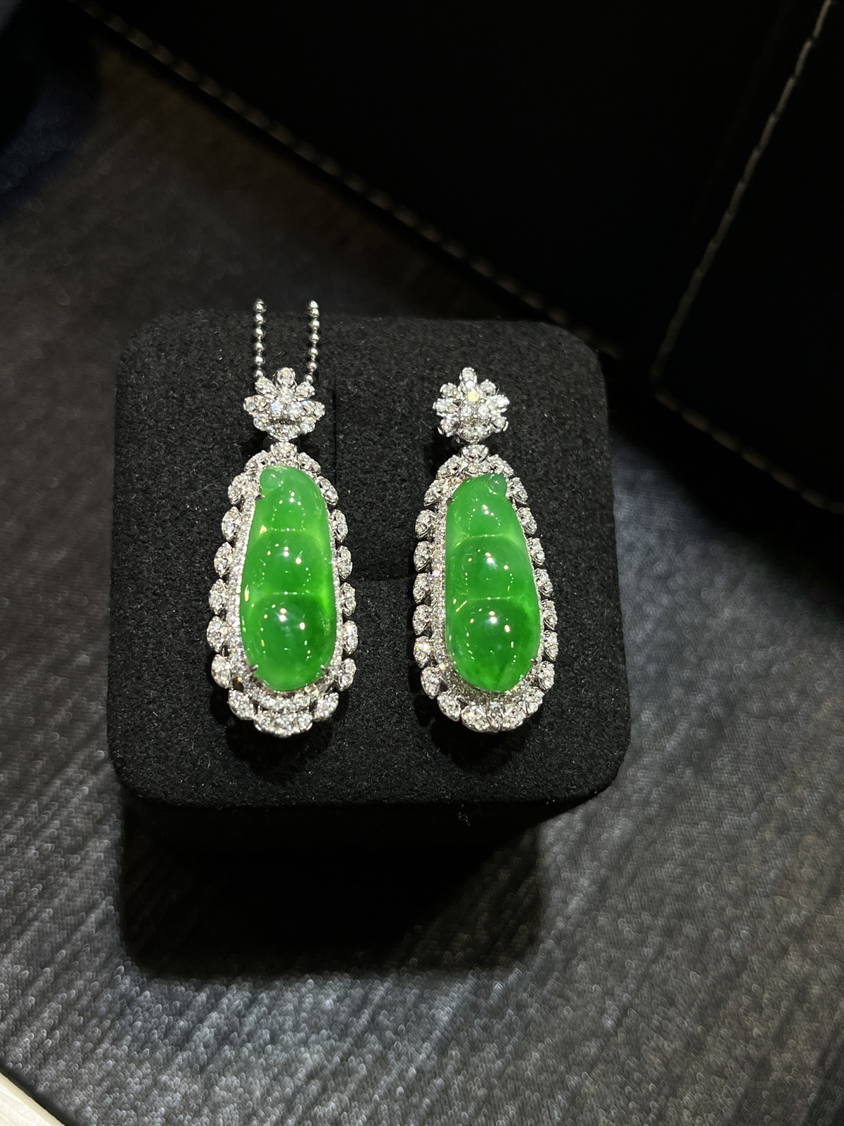 种好辣阳绿福豆……
-

尺寸看图一
18k金镶嵌
单件价