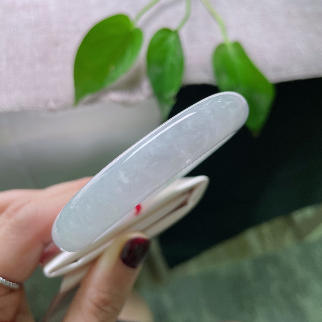 55.2/11.9/8.8淡紫正圈，版型厚装，将未完成的梦，染成淡紫，挂在腕间，ss50063a