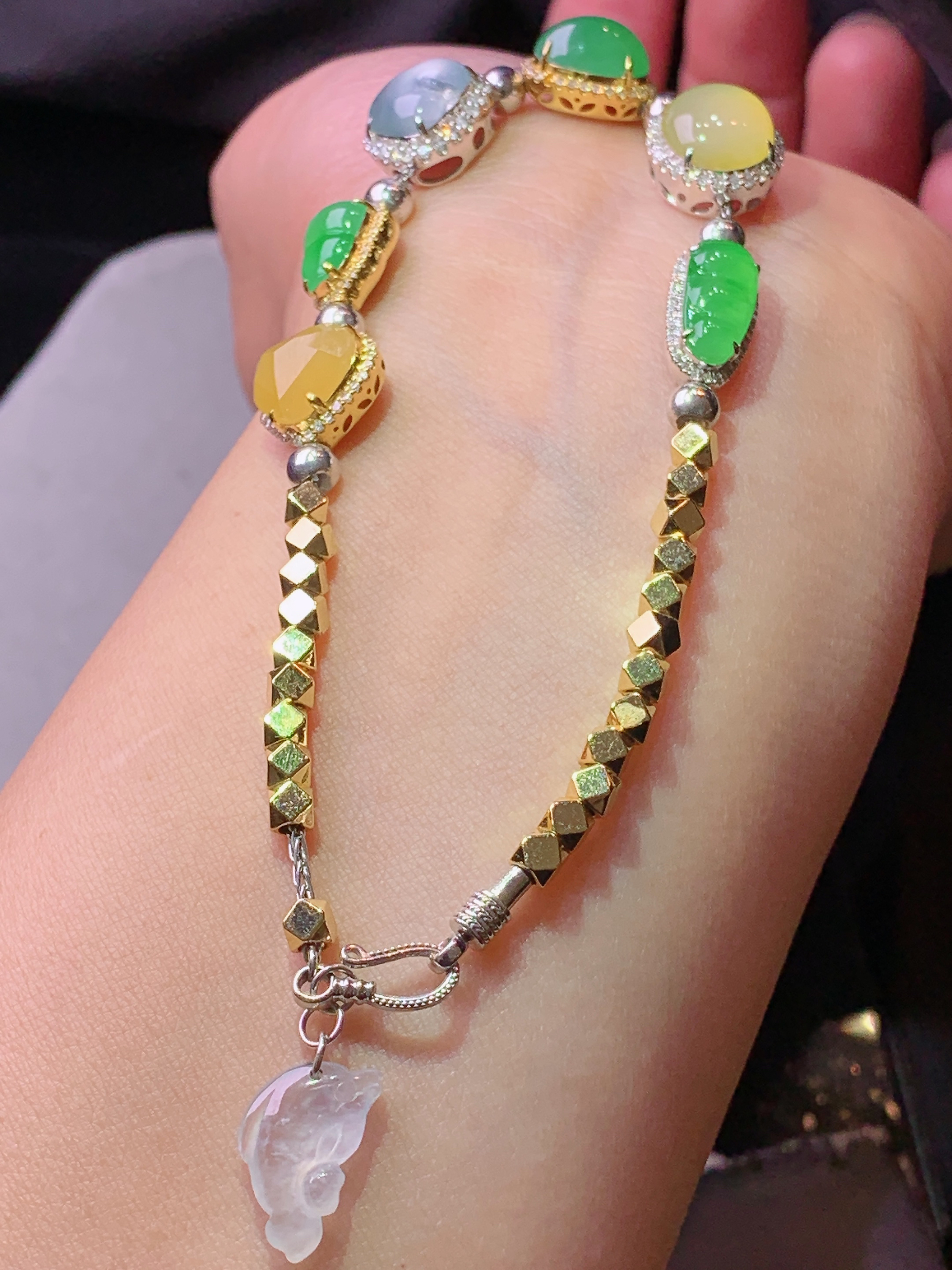 18k金钻镶嵌多宝多彩手链 玉质细腻 色泽艳丽清新 水润亮眼 整体尺寸180*10.5*7.5m5