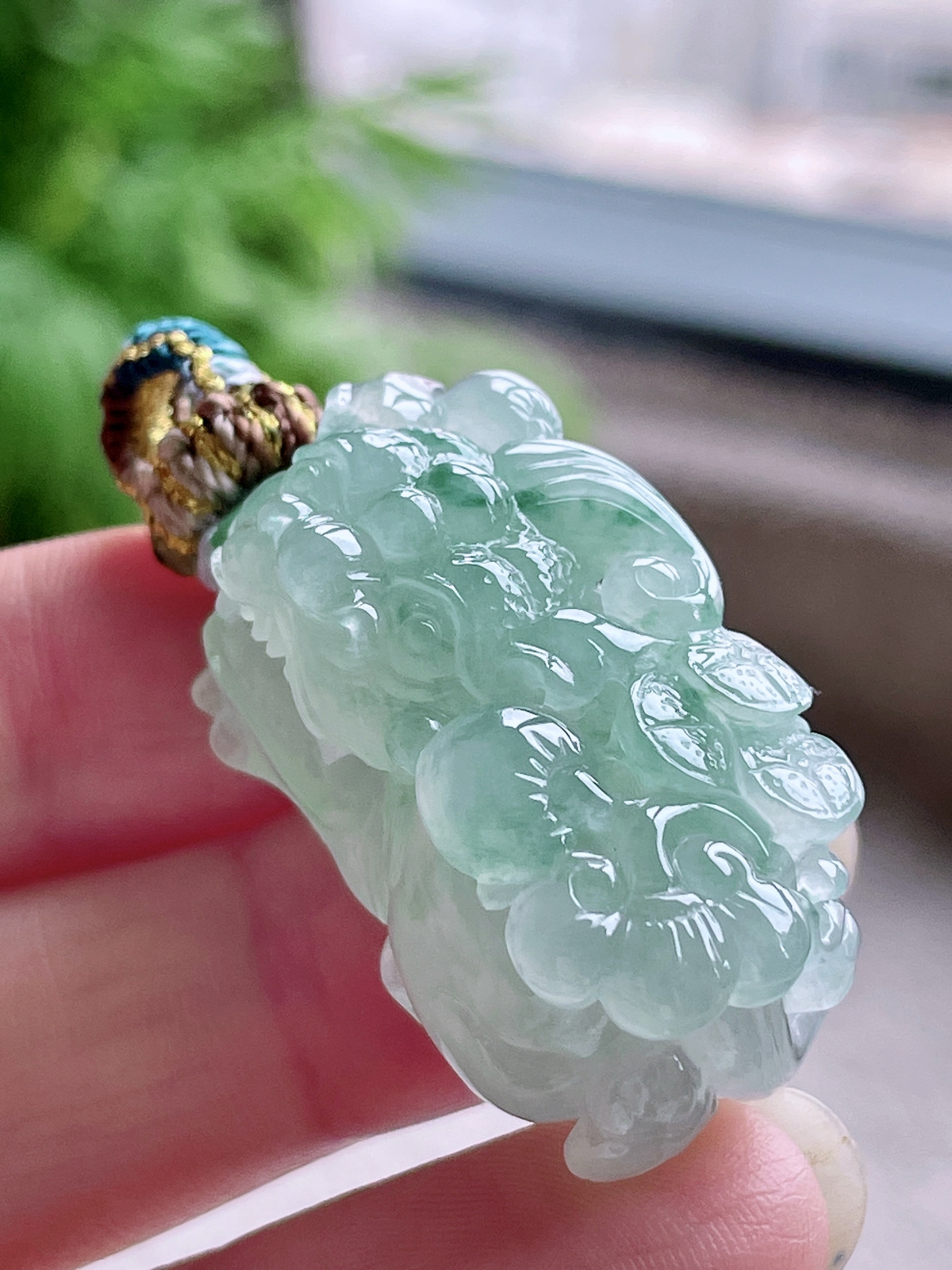 【裸石】冰飘花貔貅吊坠
【说明】缅料 性价比高  
【尺寸】33.8-18-15.7.