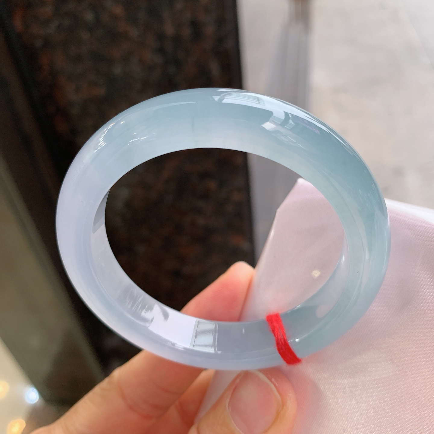 正圈冰晴蓝 无瑕 尺寸：54.5/12.3/9 起荧光