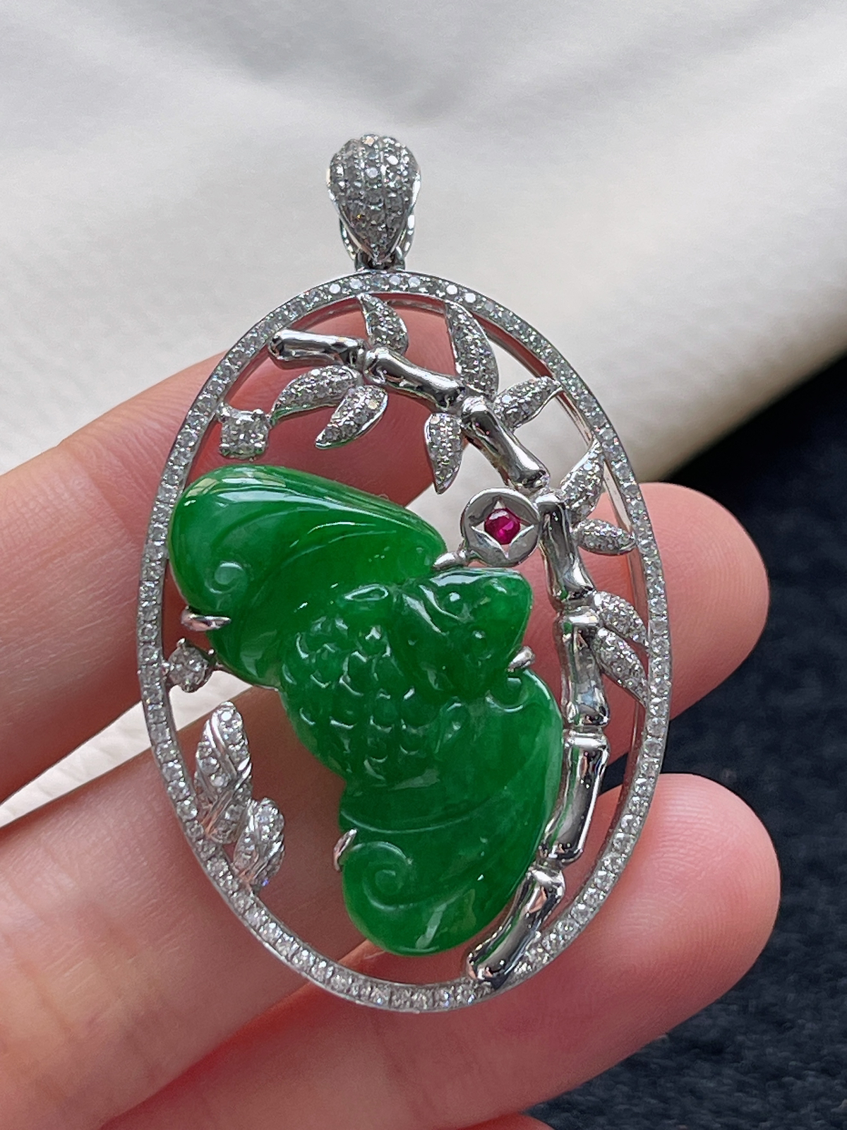 18k金 翡翠满绿挂件