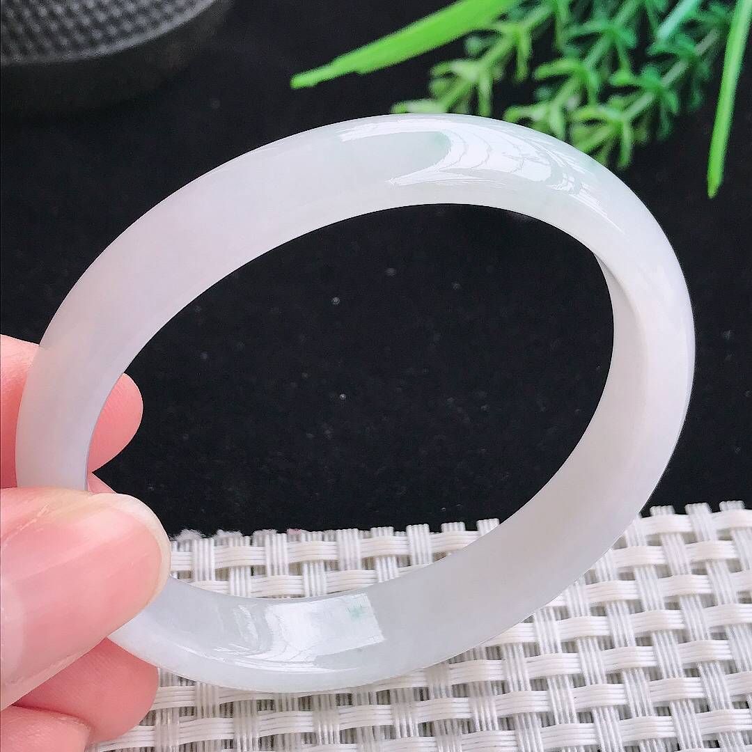 实拍A货翡翠54/49/11.5/6.3老坑冰润飘花贵妃手镯宽边玉镯平安镯美人镯