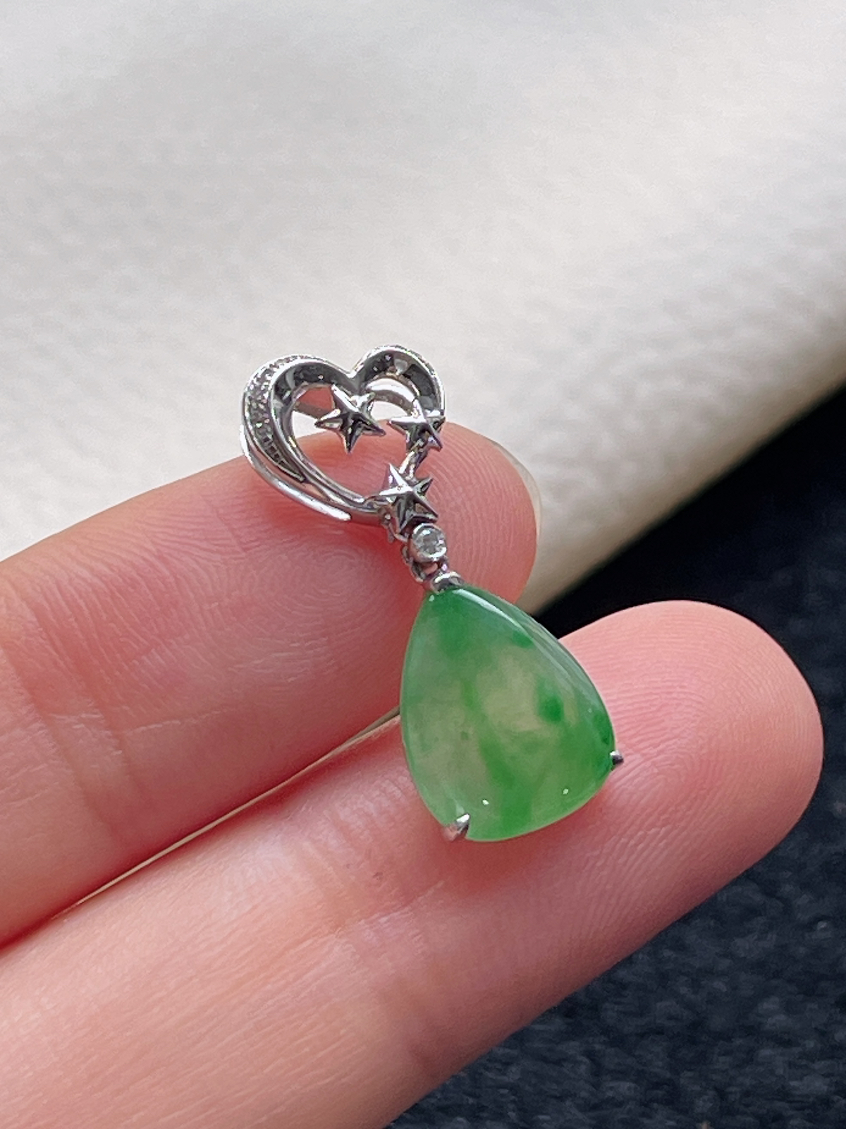 18k金翡翠冰糯种绿色挂件