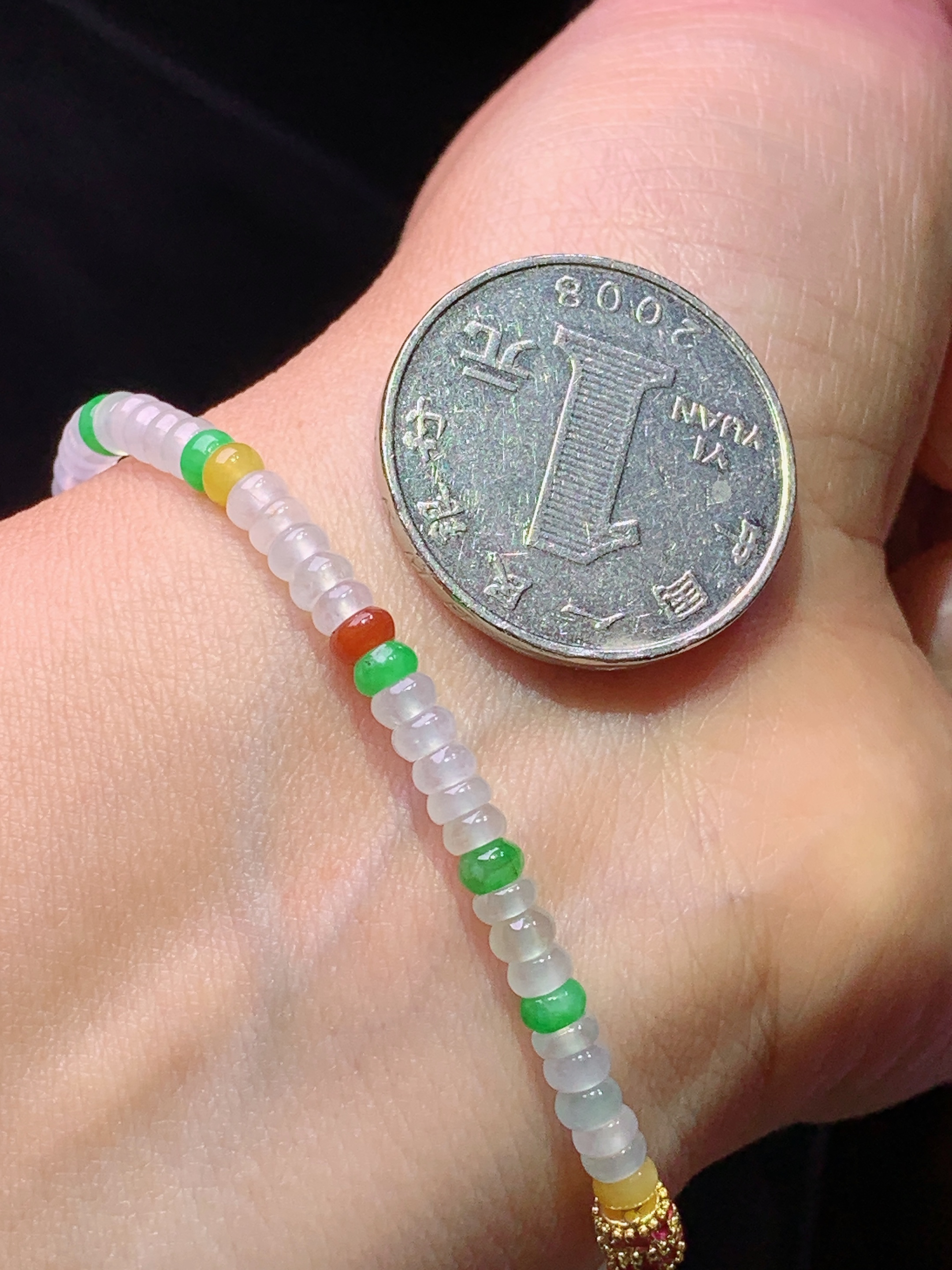 多彩算盘珠手链 玉质细腻 色泽艳丽清新 水润亮眼 整体尺寸3.8*2.3z1