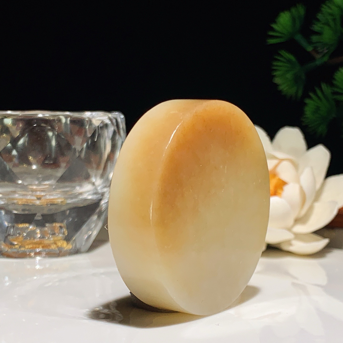 新疆和田玉且末糖镯芯挂件 尺寸50/13重77克 玉质细腻油润 底色纯净 脂粉好，品质好。lt260