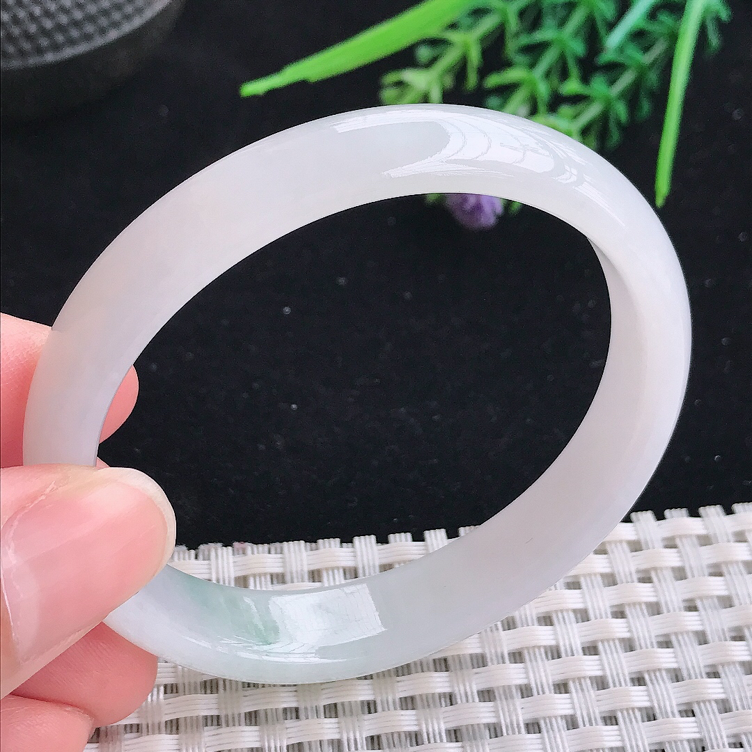 实拍A货翡翠54/49/11.5/6.3老坑冰润飘花贵妃手镯宽边玉镯平安镯美人镯