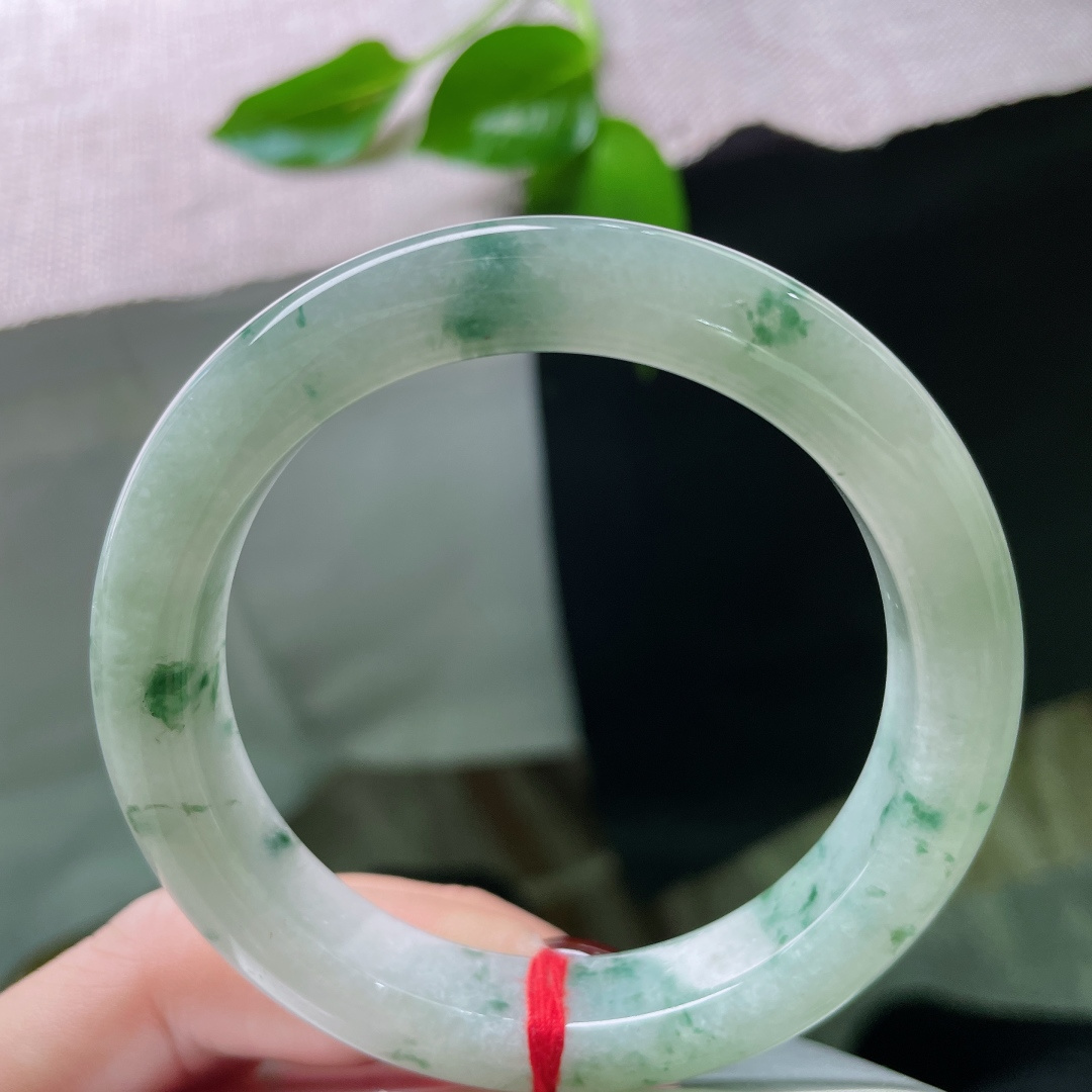 55.8/11.8/9.2飘花正圈，水润细腻，花影摇曳生姿，仪态万方，种老，。ss50032a