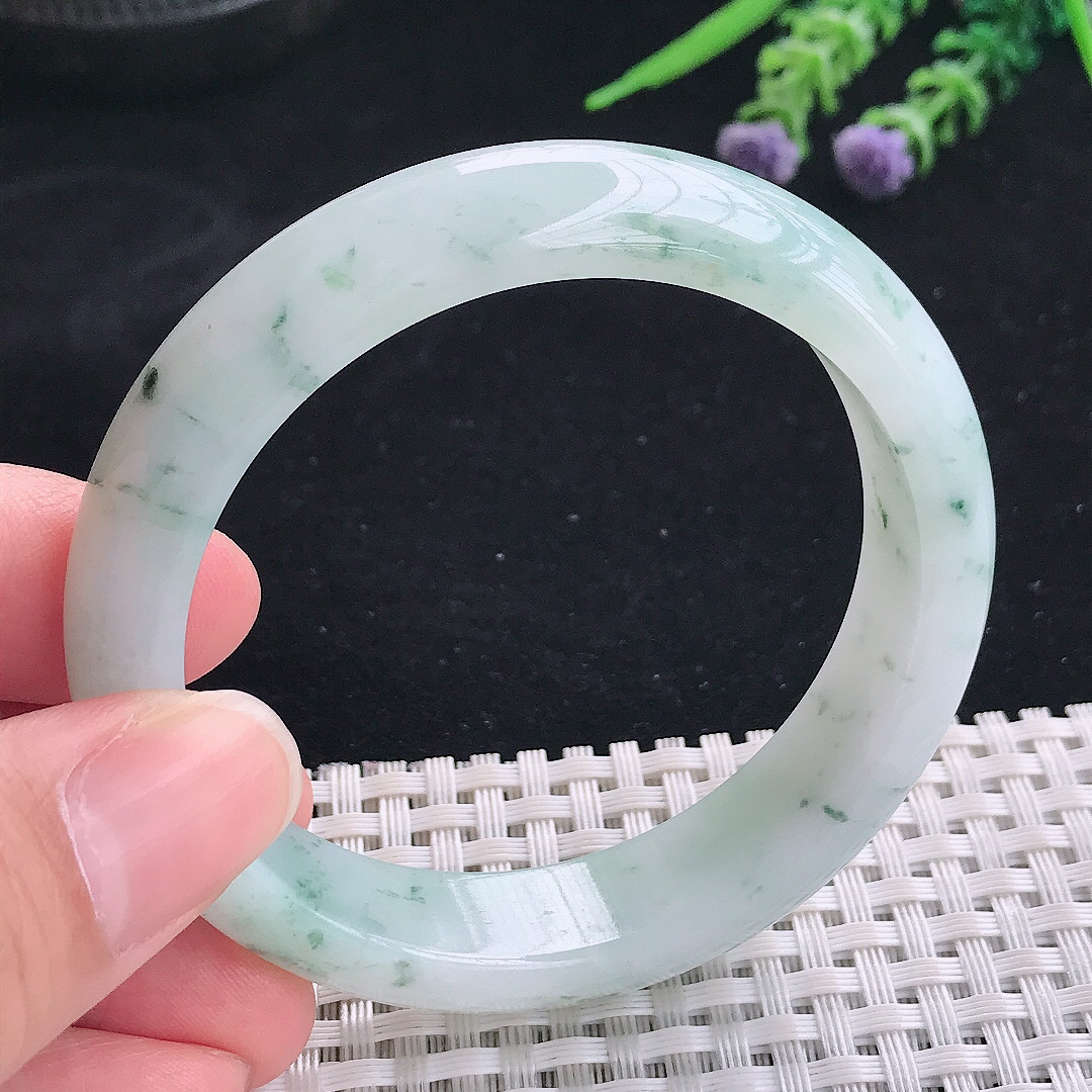 实拍A货翡翠54/13/7.7老坑冰润水灵飘花手镯宽边玉镯平安镯美人镯
