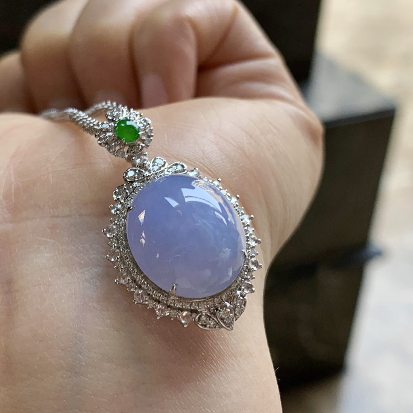 金钻镶嵌紫罗兰吊坠^_^鲜艳