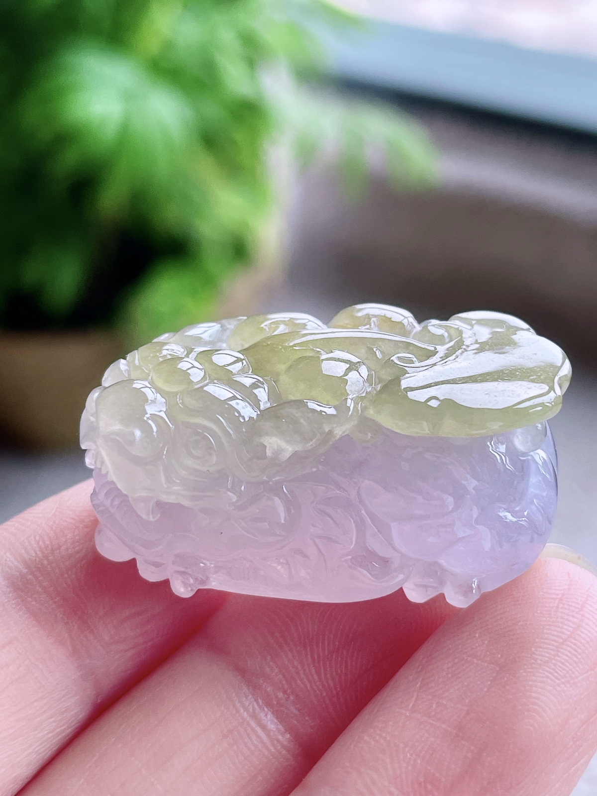 【裸石】冰紫底貔貅飘黄翡貔貅吊坠
【说明】缅料 性价比高  
【尺寸】34-17.7-16.