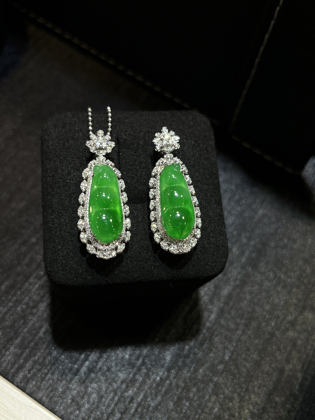 种好辣阳绿福豆……
-

尺寸看图一
18k金镶嵌
单件价